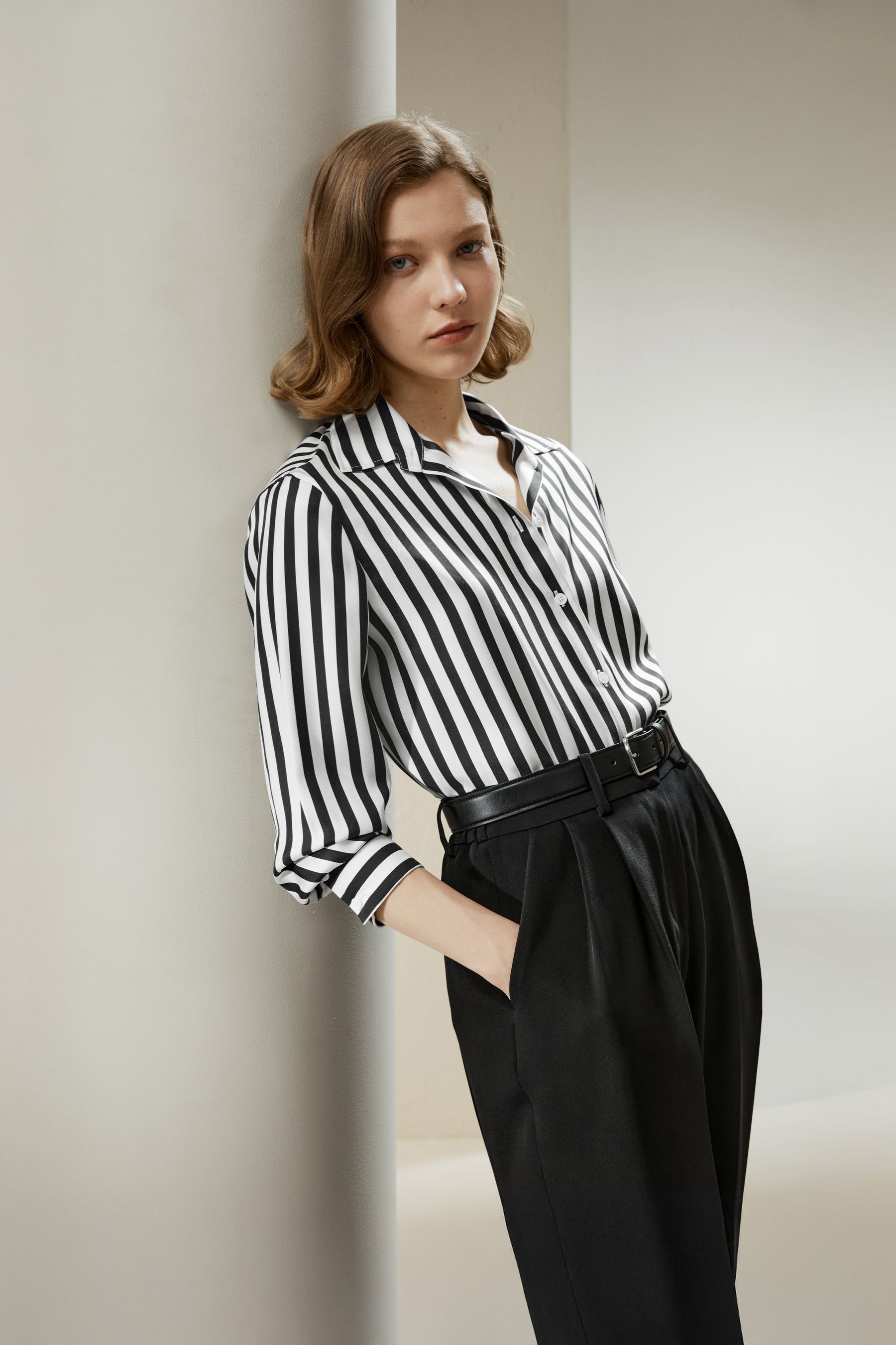 #color_Black-White Pinstripes