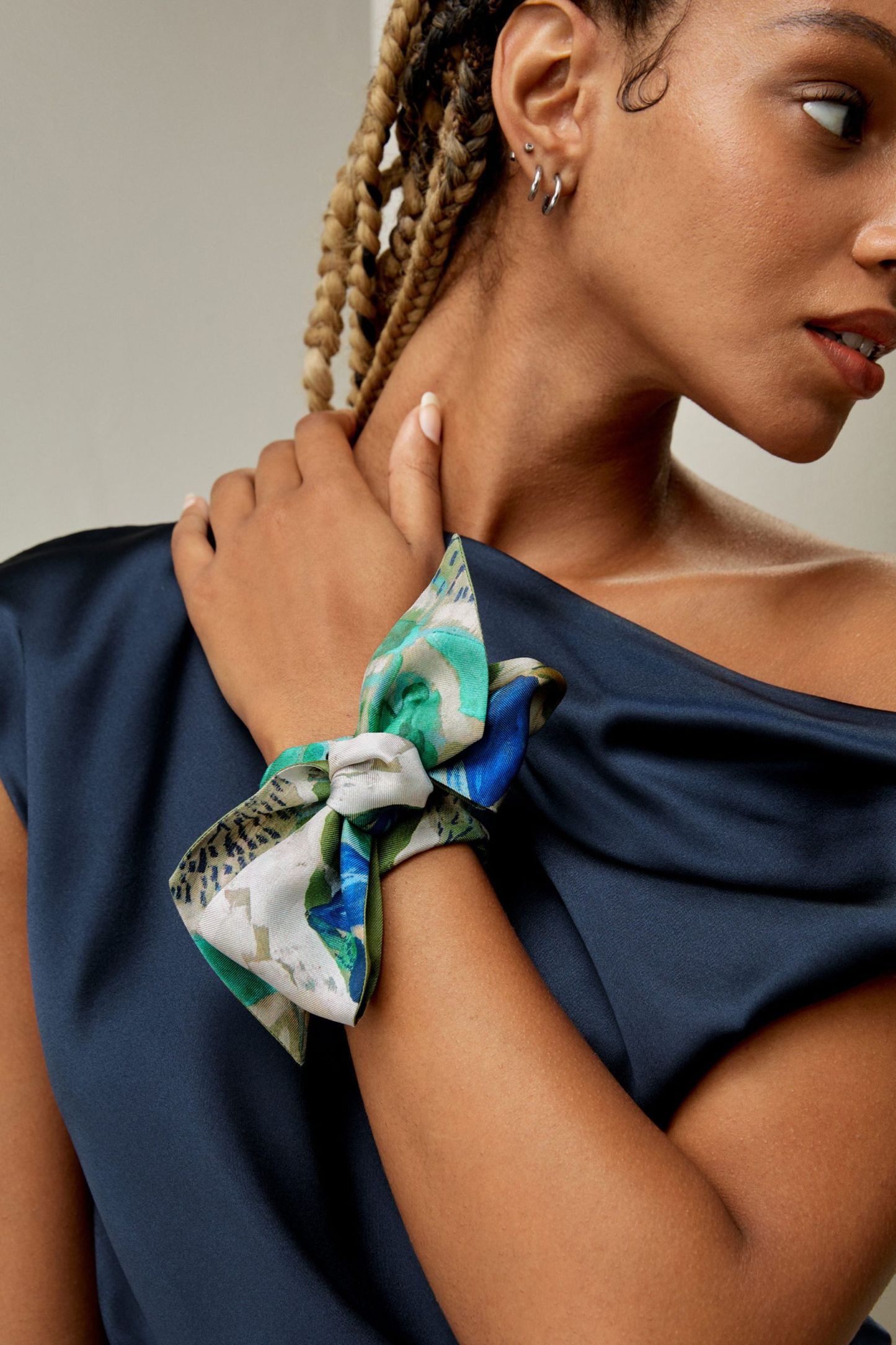 #color_Oil Painting Floral Pattern