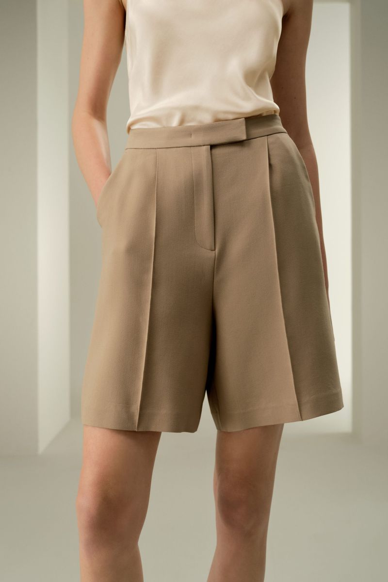 #color_Khaki