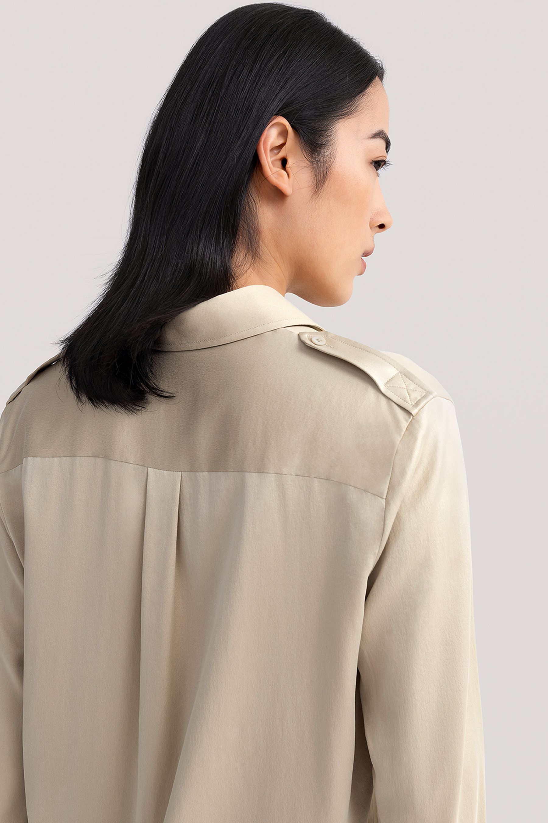 #color_Light Apricot