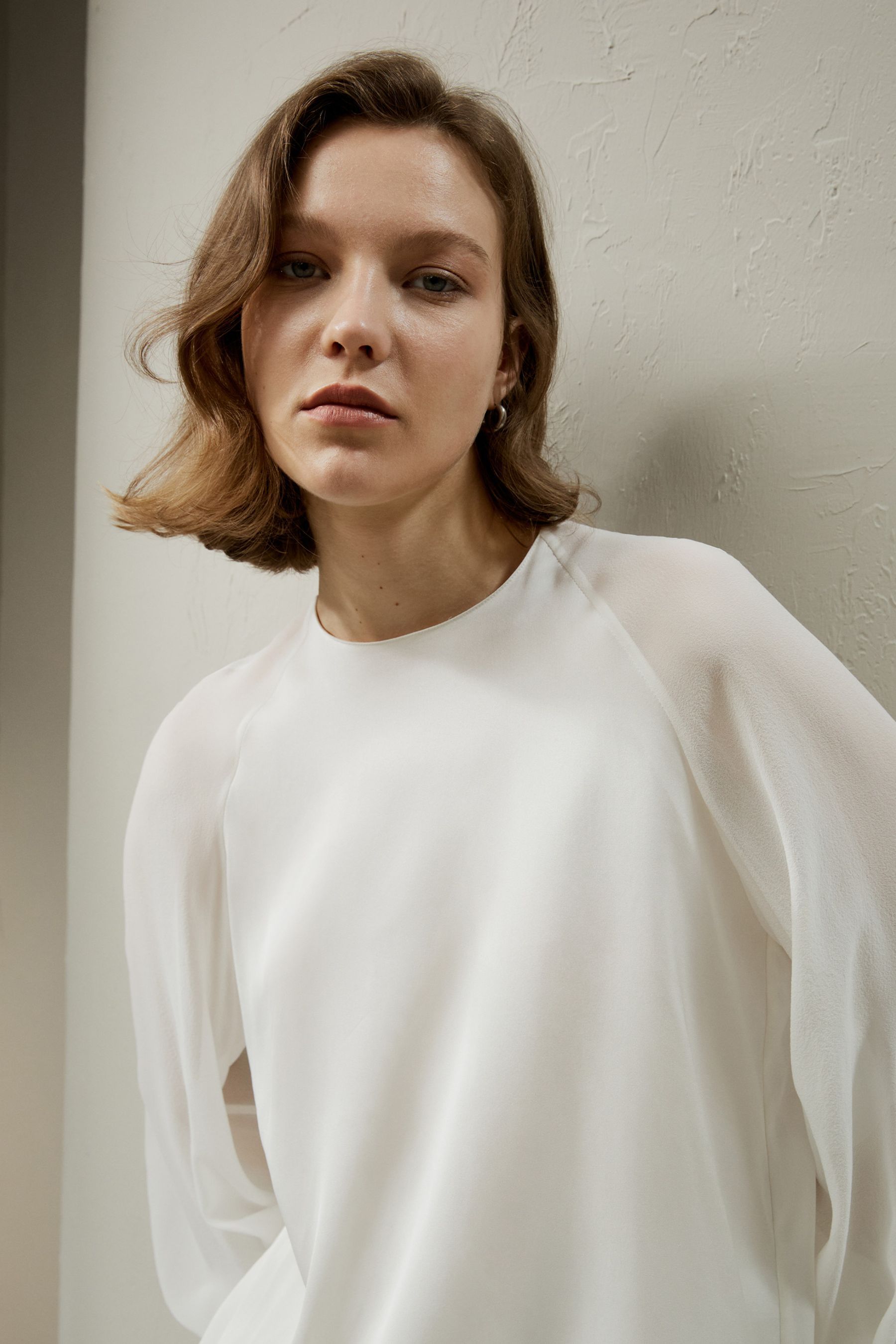 #color_Natural White