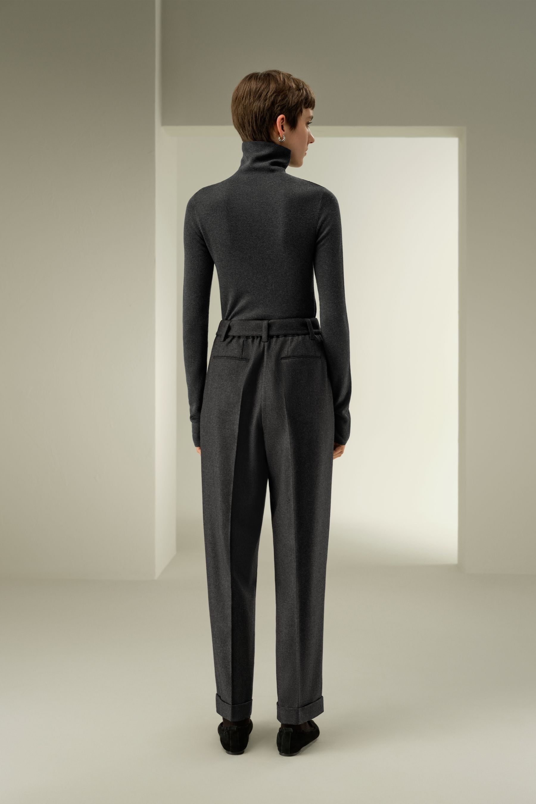 #color_Black Truffle