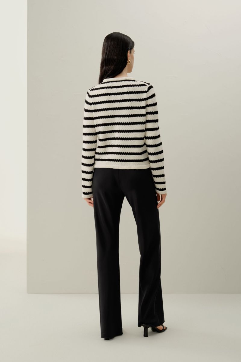 #color_Black&White Stripes