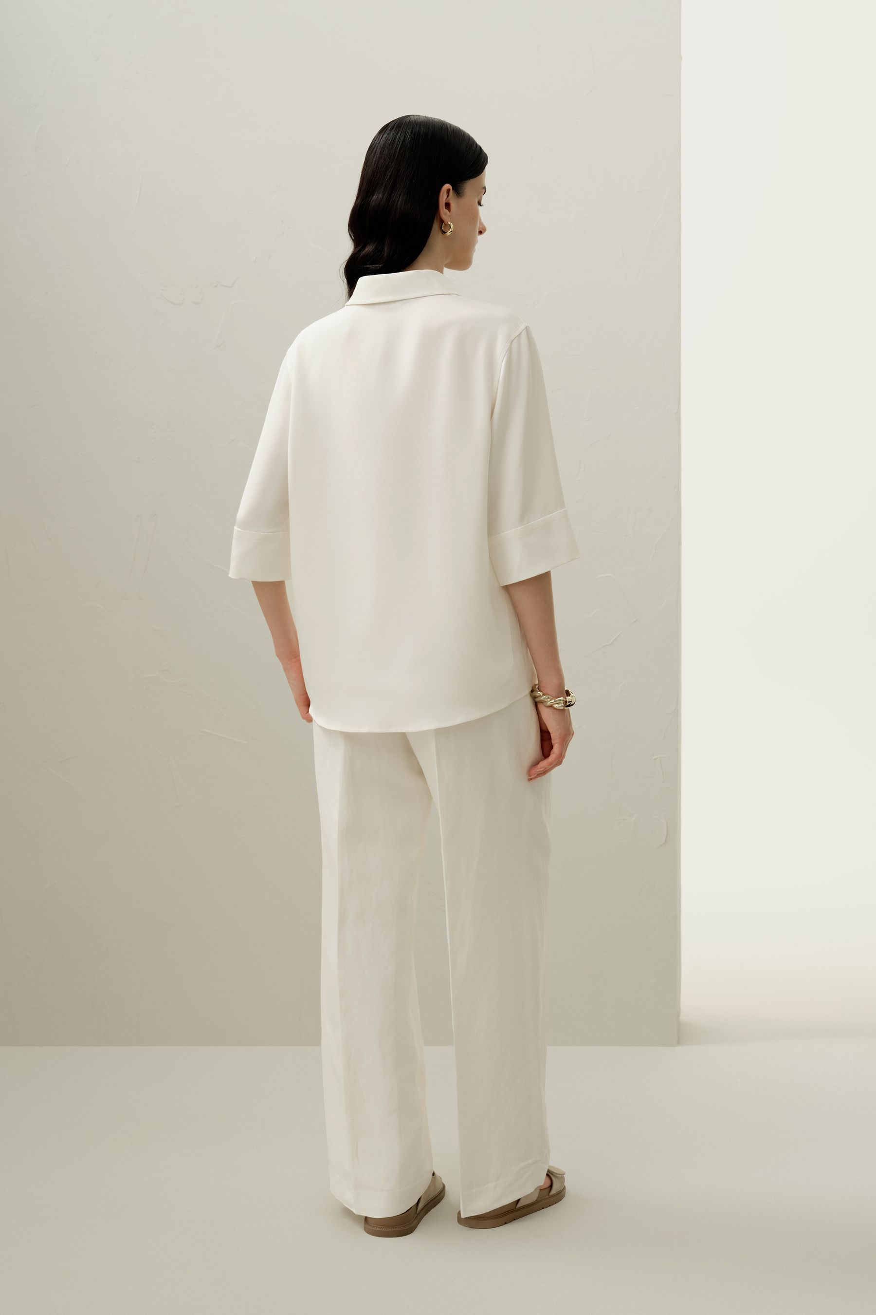 #color_Natural White