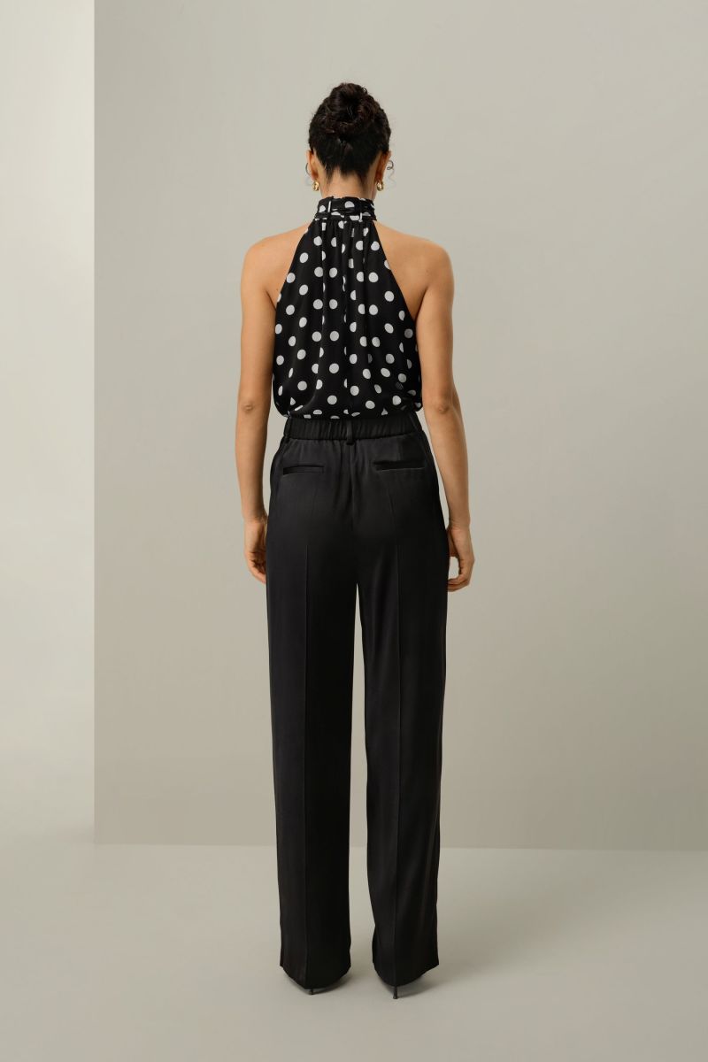 #color_White Dots In Black