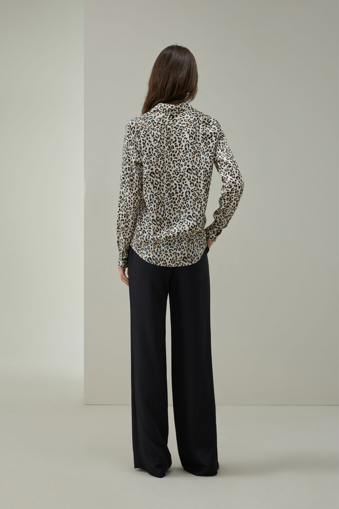#color_Dawn Leopard
