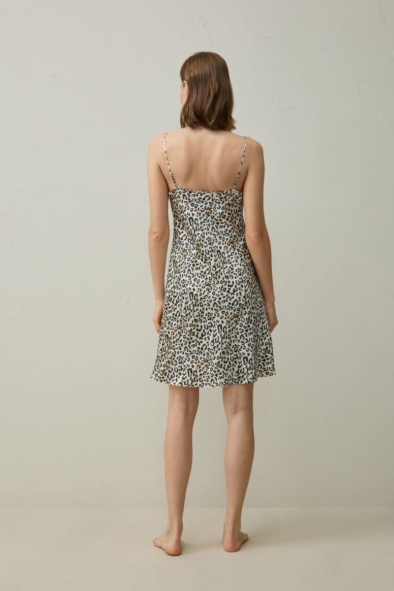 #color_Dawn Leopard