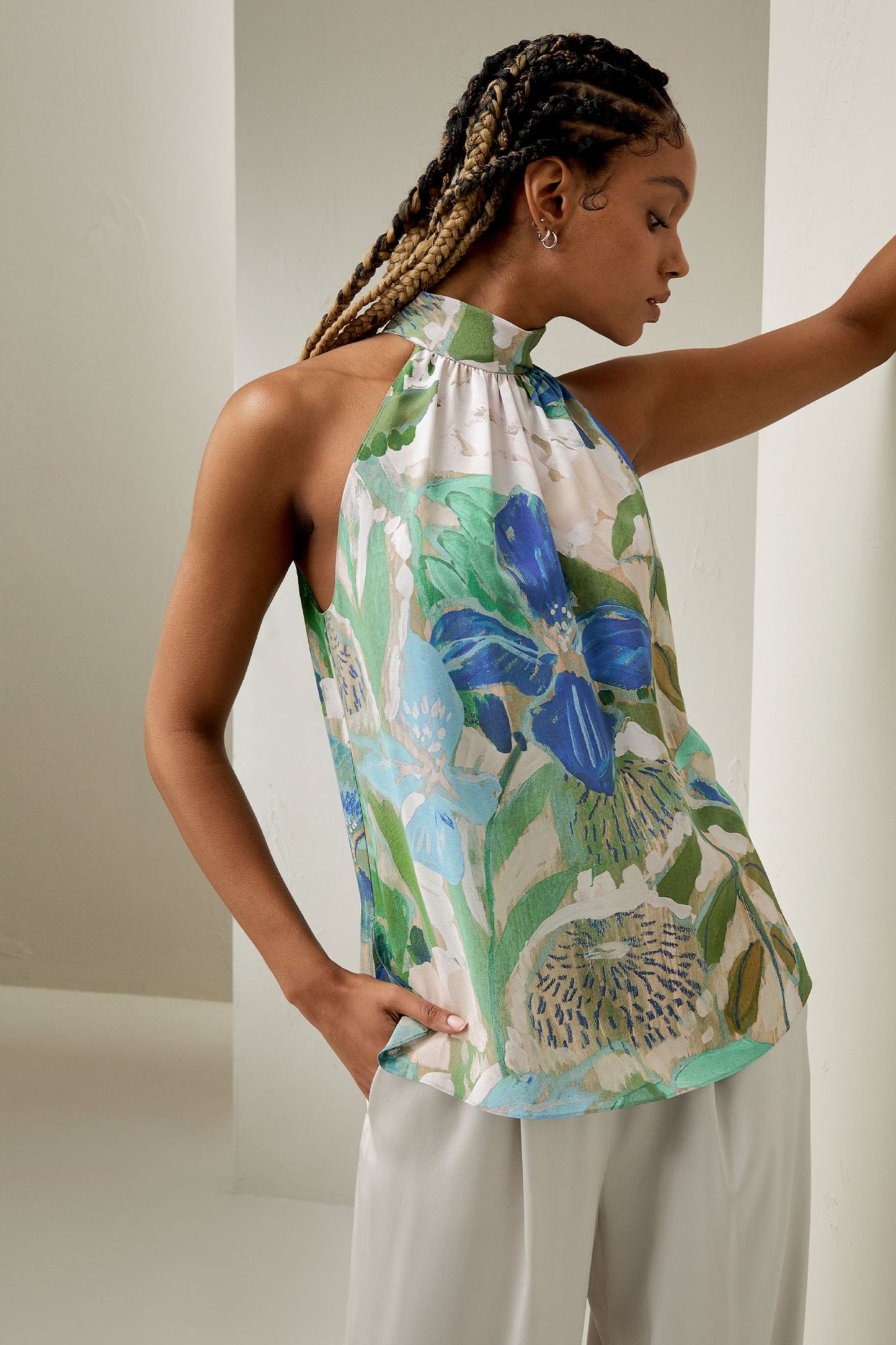 #color_Oil Painting Floral Pattern