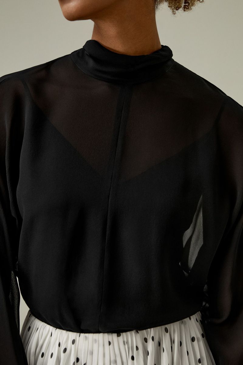 #color_Black