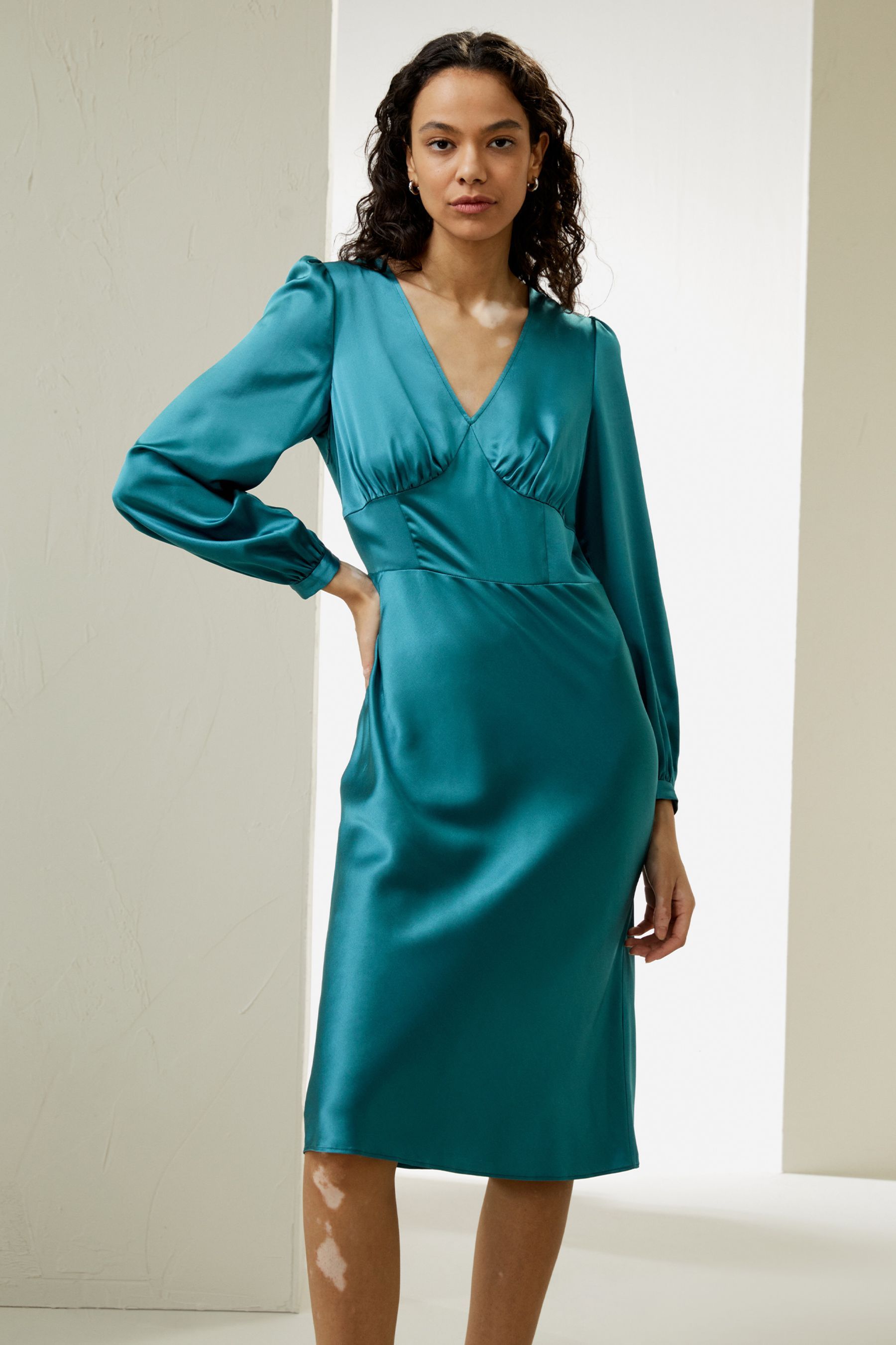 #color_Adriatic Blue