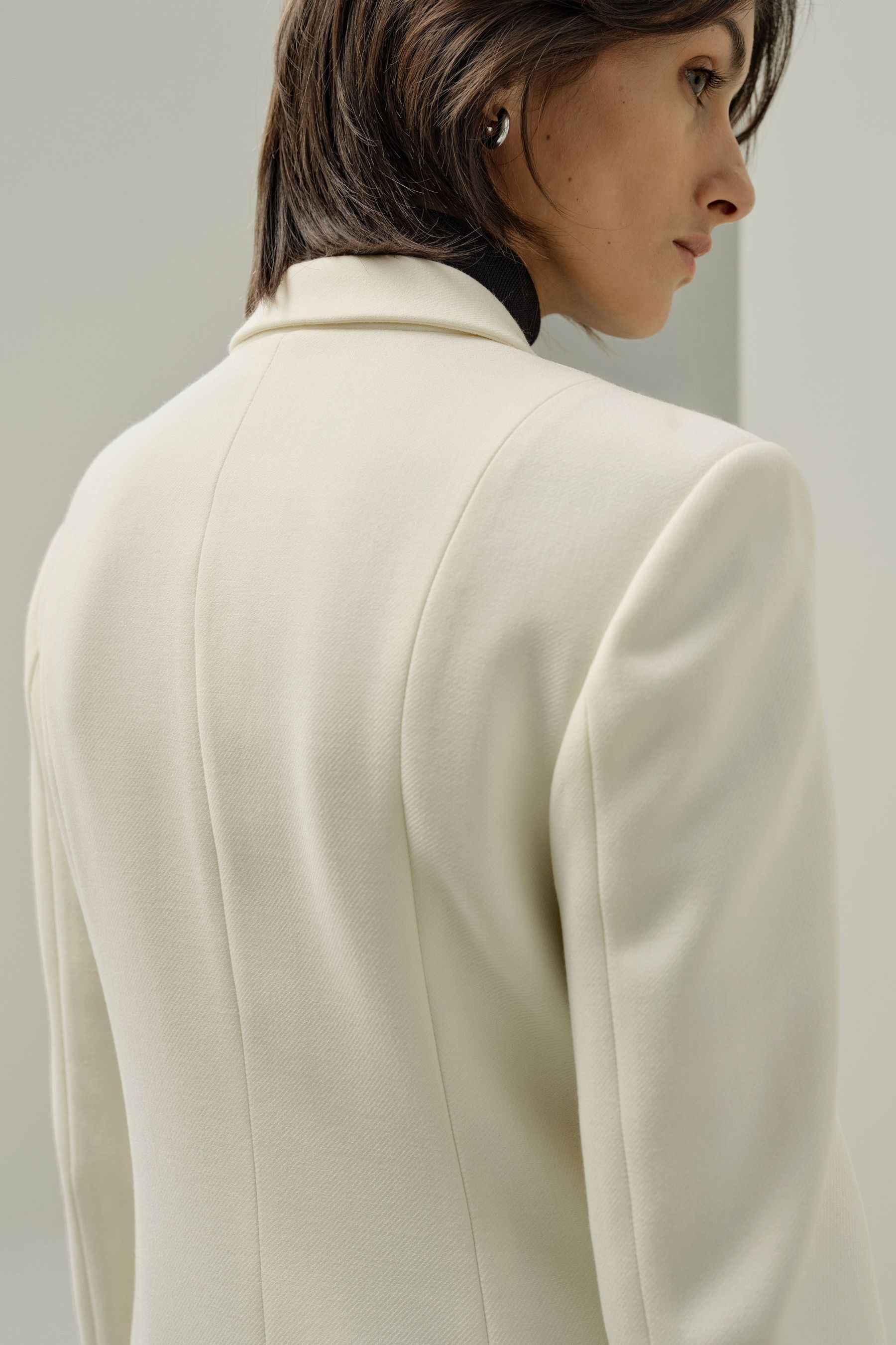 #color_Natural White