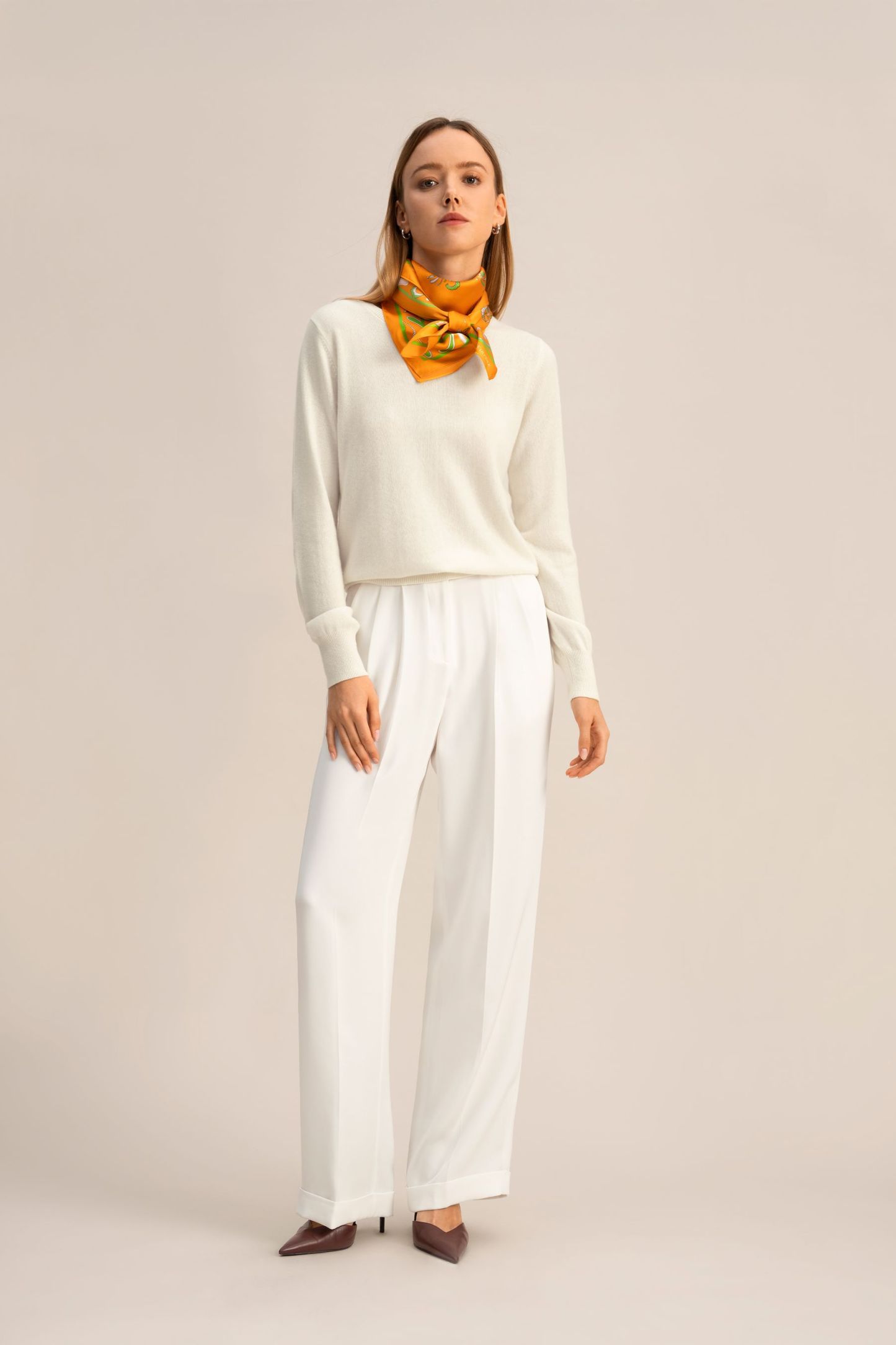 #color_Natural White