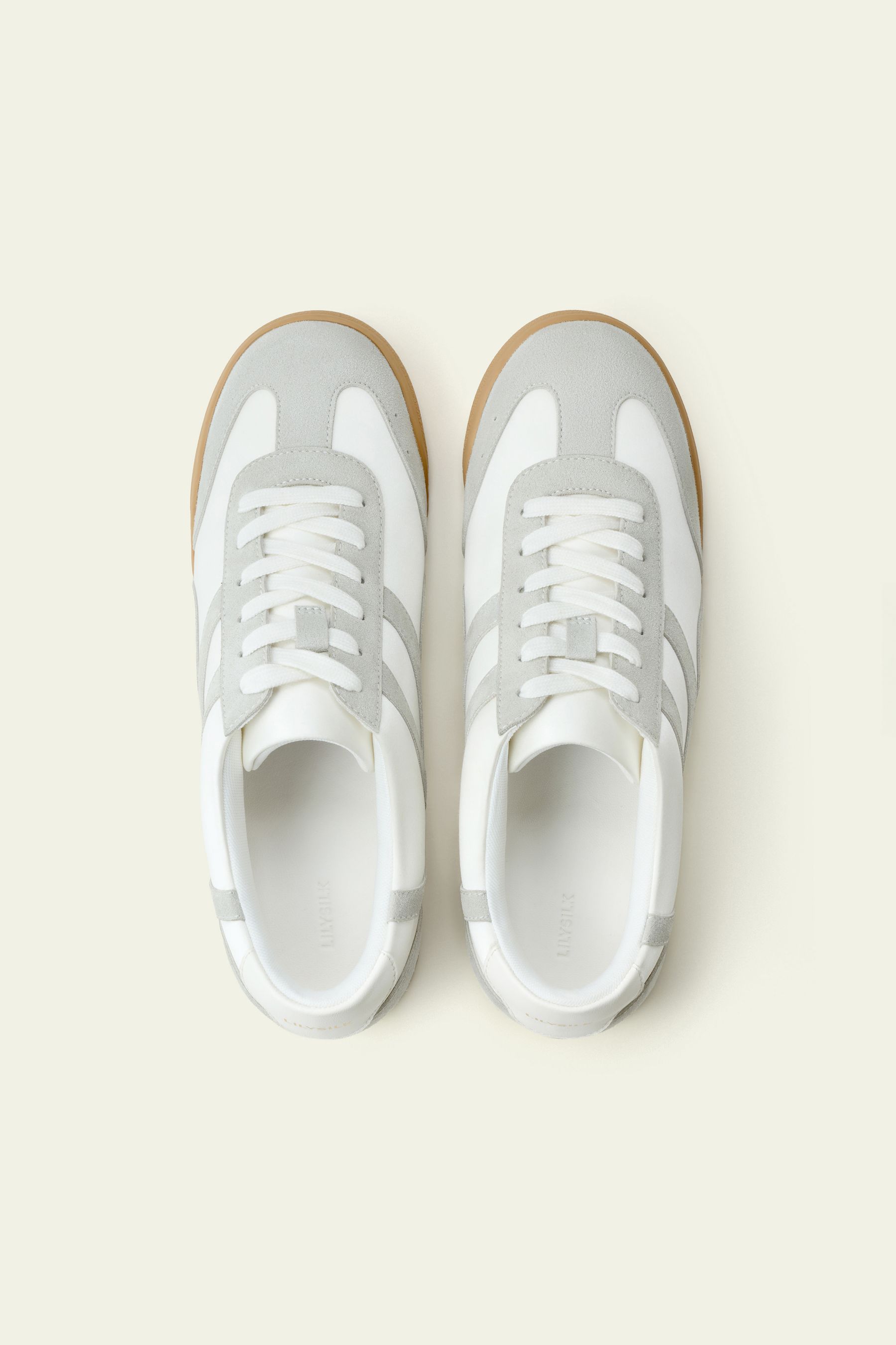 #color_Natural White