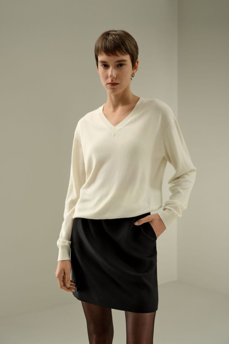 #color_Natural White