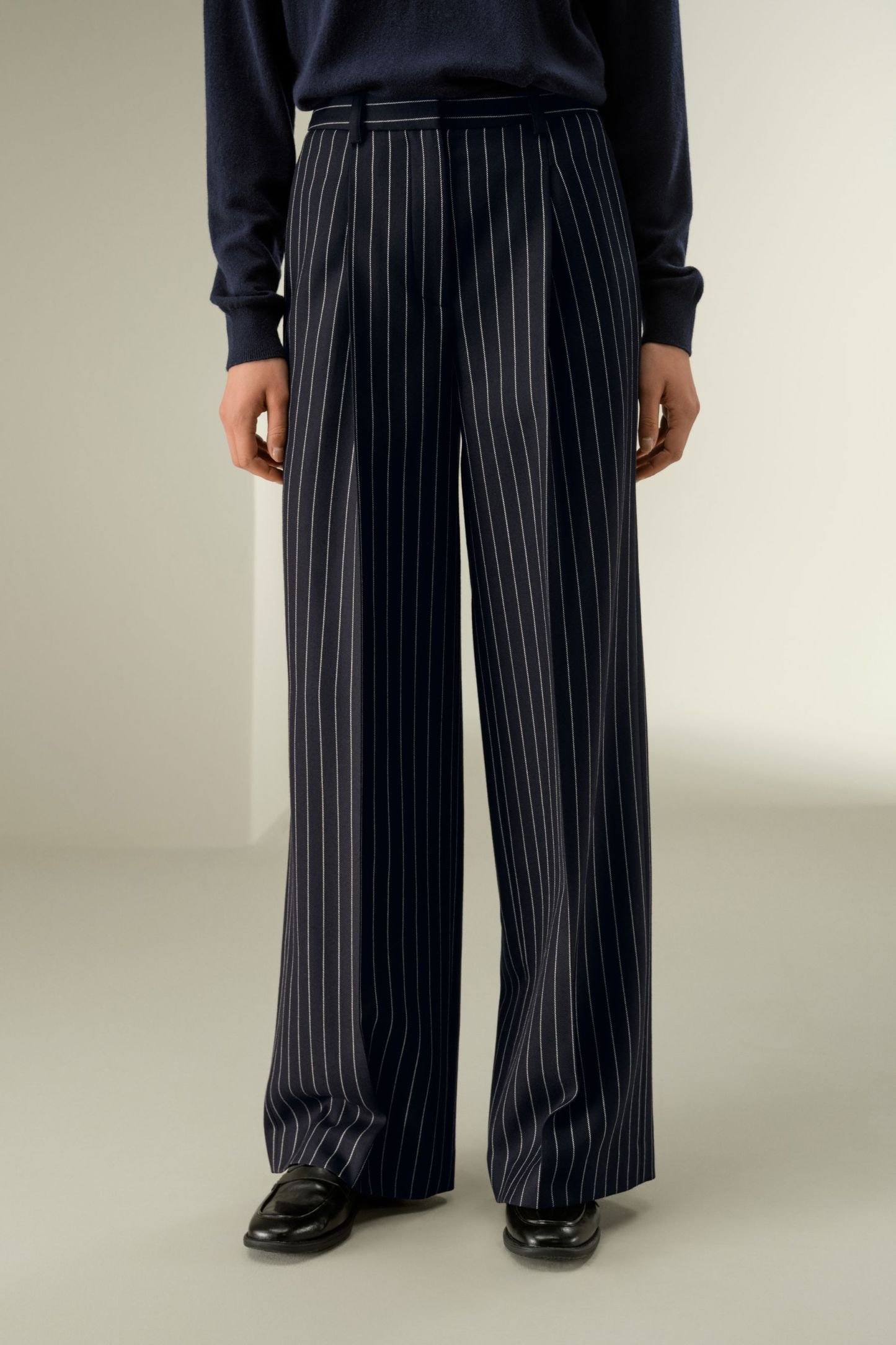 #color_Navy White Pinstripe