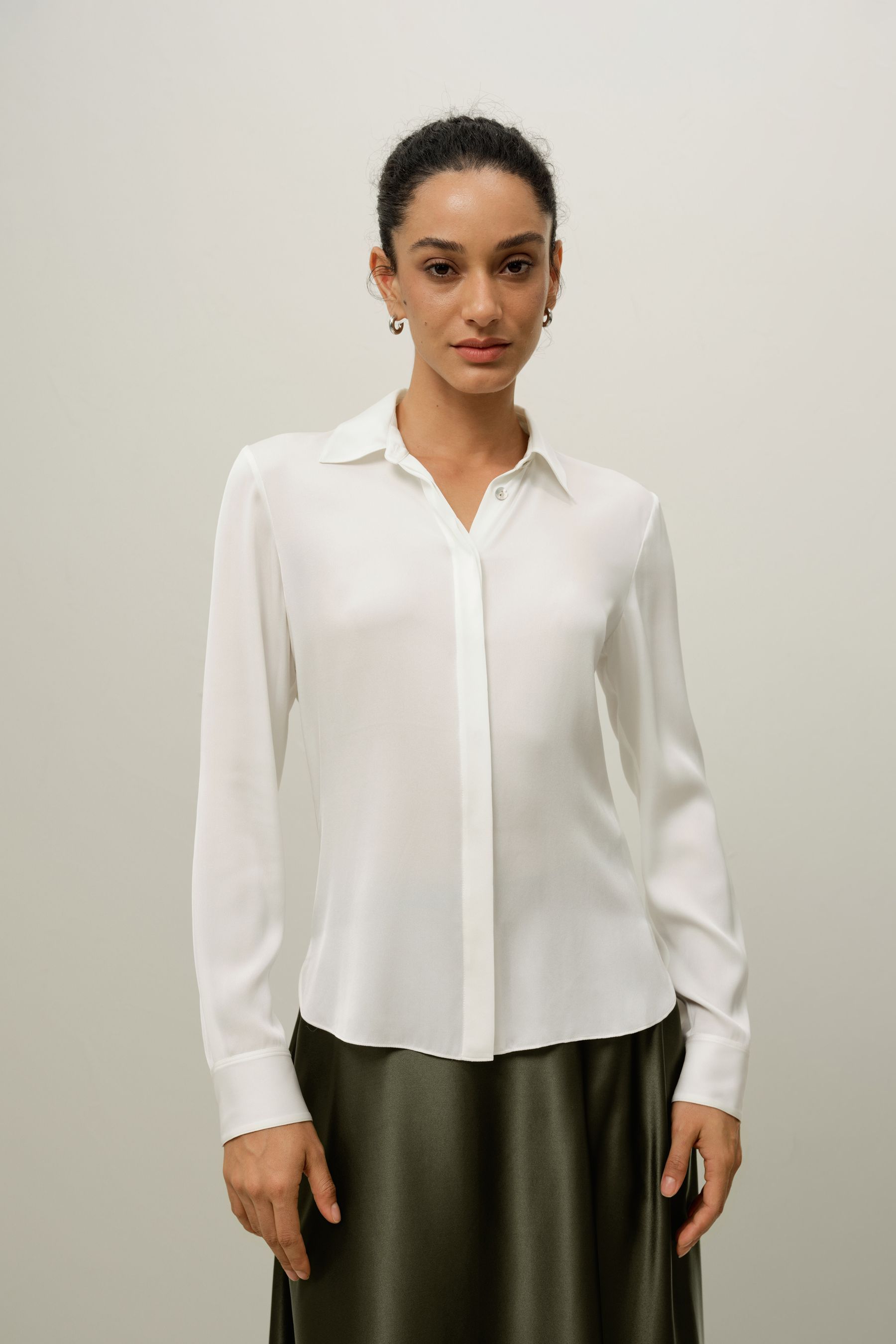 #color_Natural White