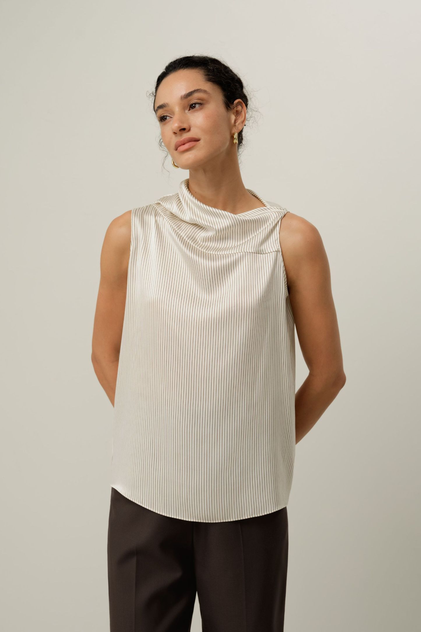 #color_Drifted Mocha