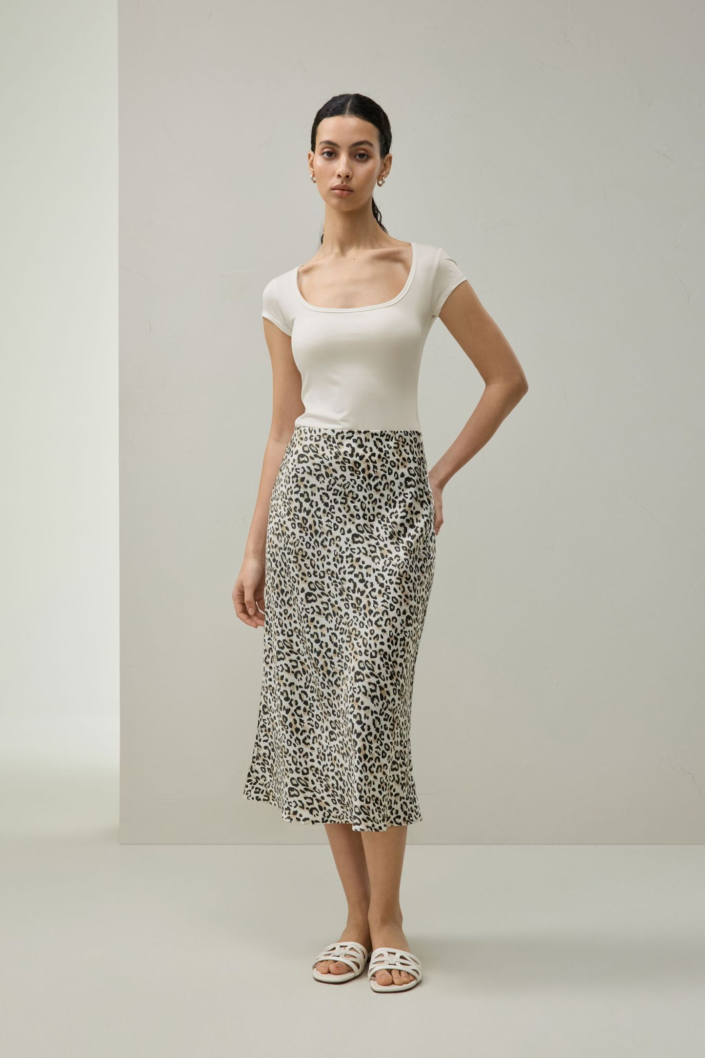 #color_Dawn Leopard