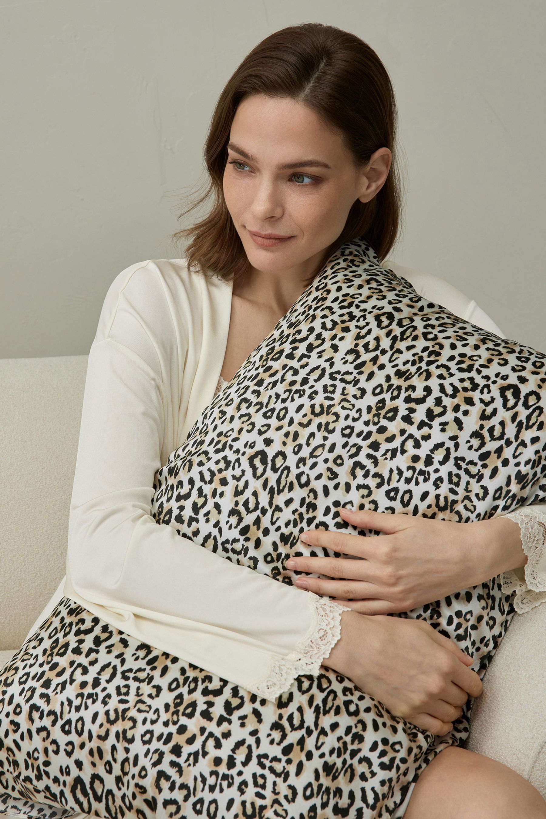 #color_Dawn Leopard