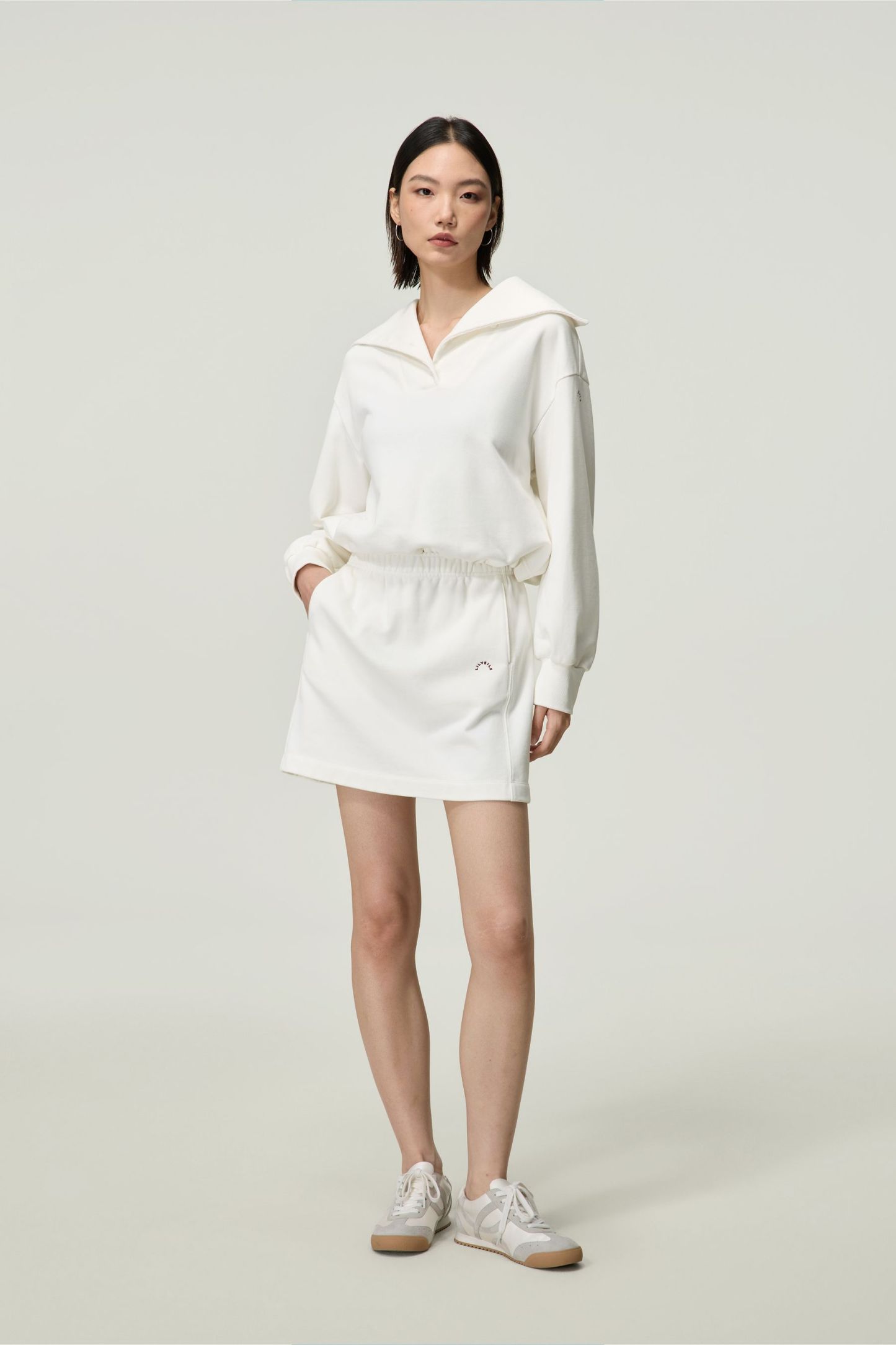 #color_White