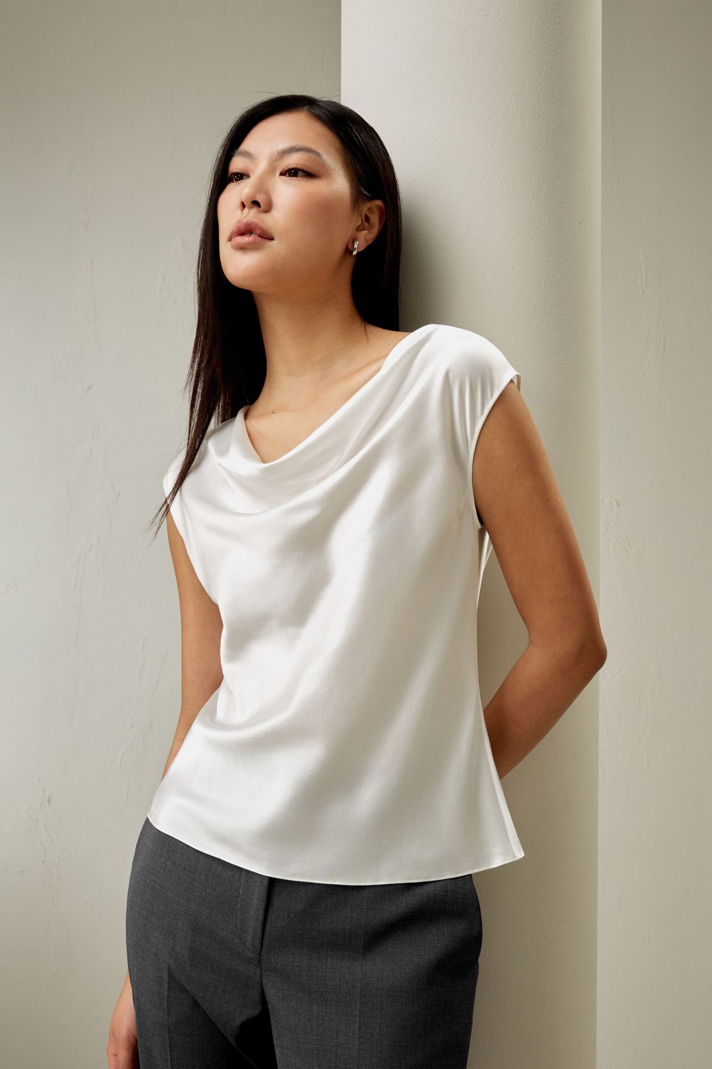 #color_Natural White