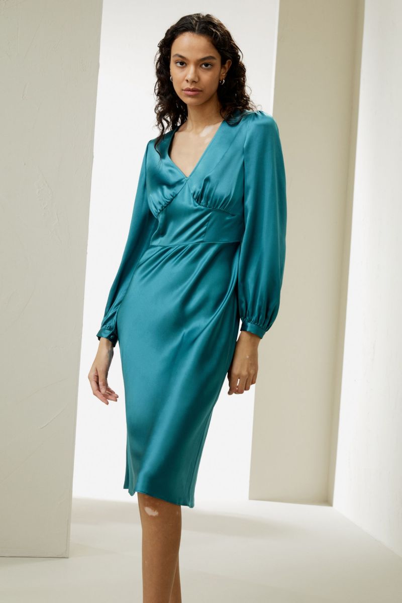 #color_Adriatic Blue