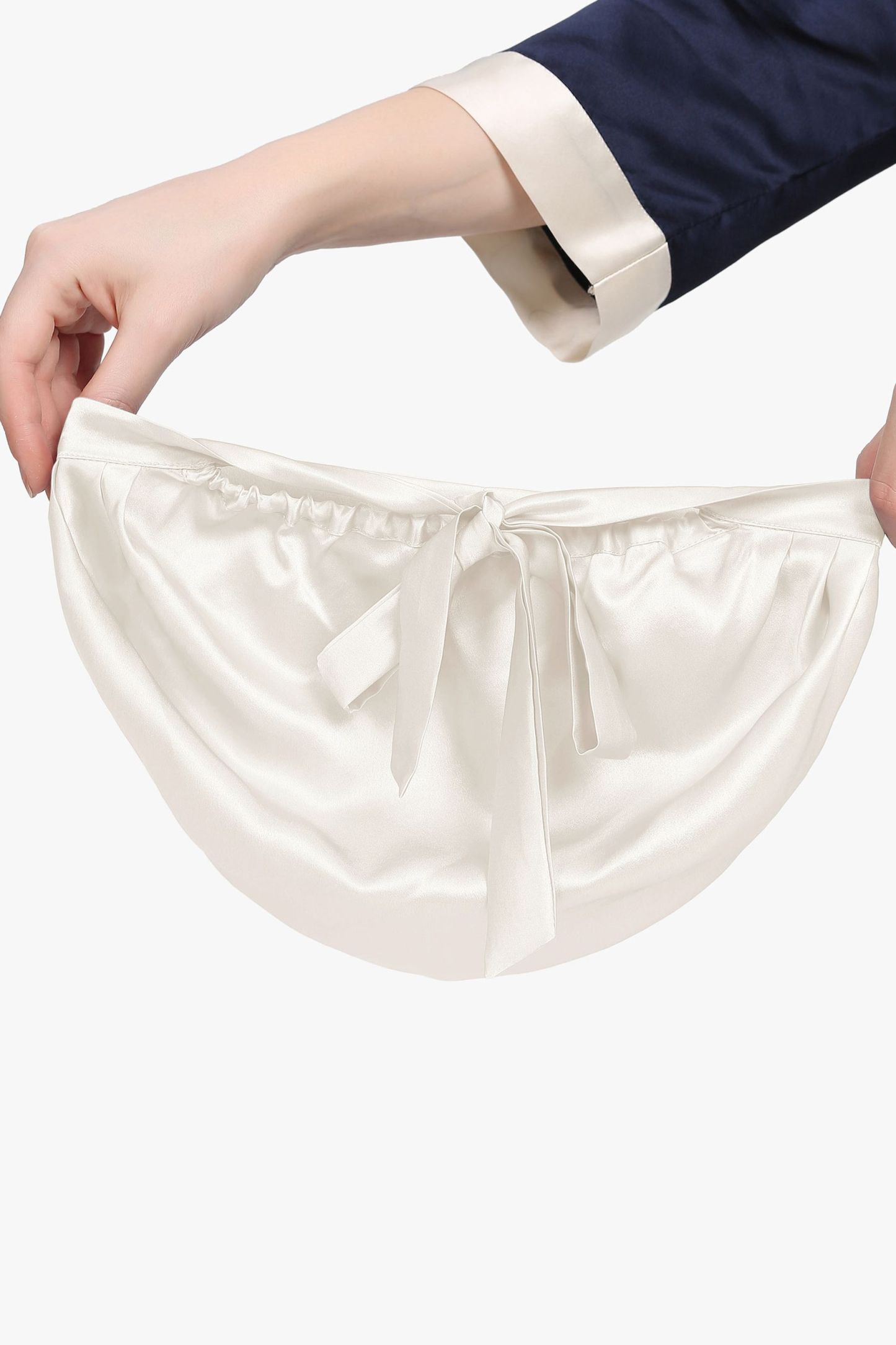 #color_Natural White