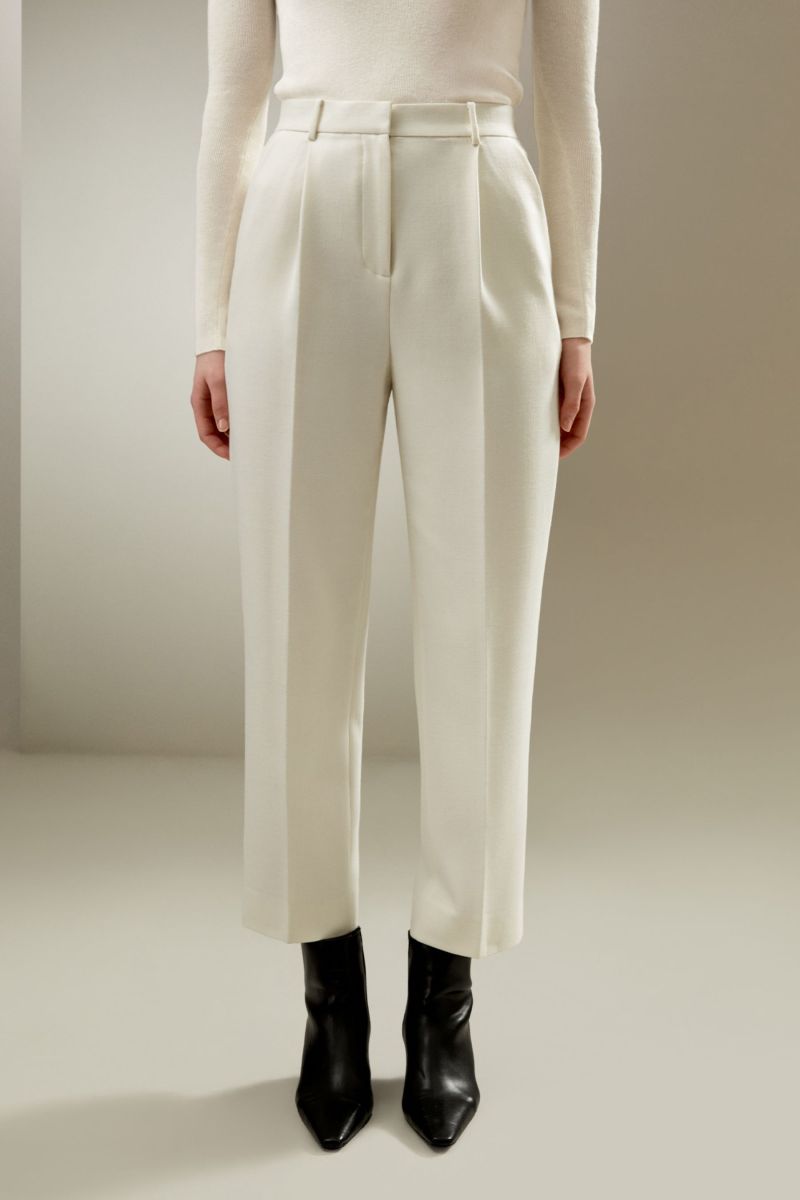 #color_Natural White