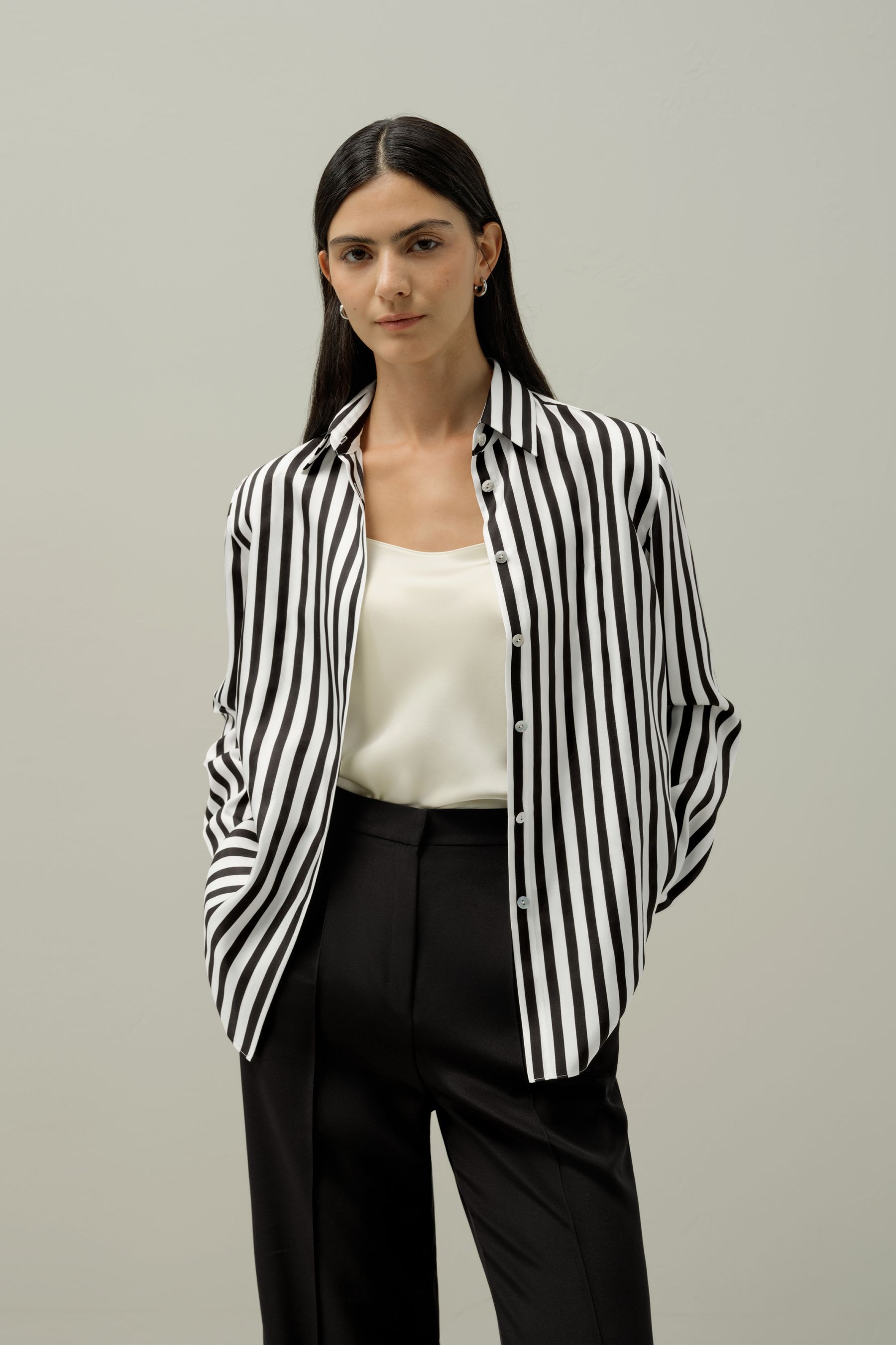 #color_Black-White Pinstripes