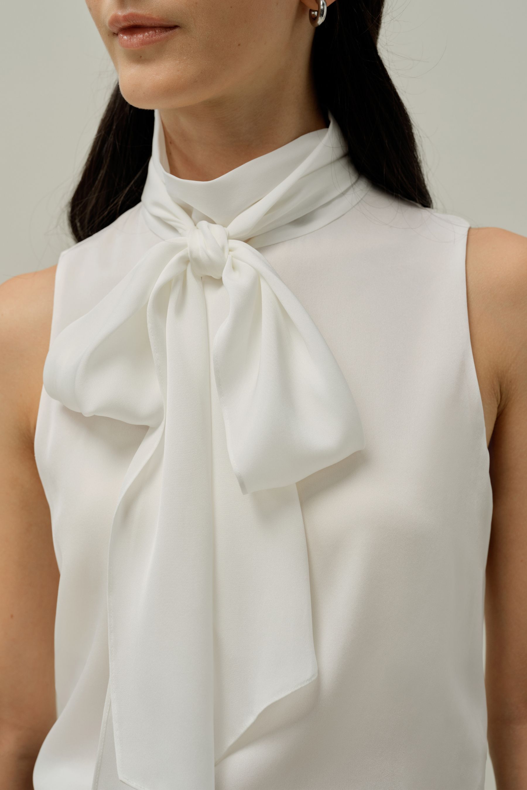 #color_Natural White