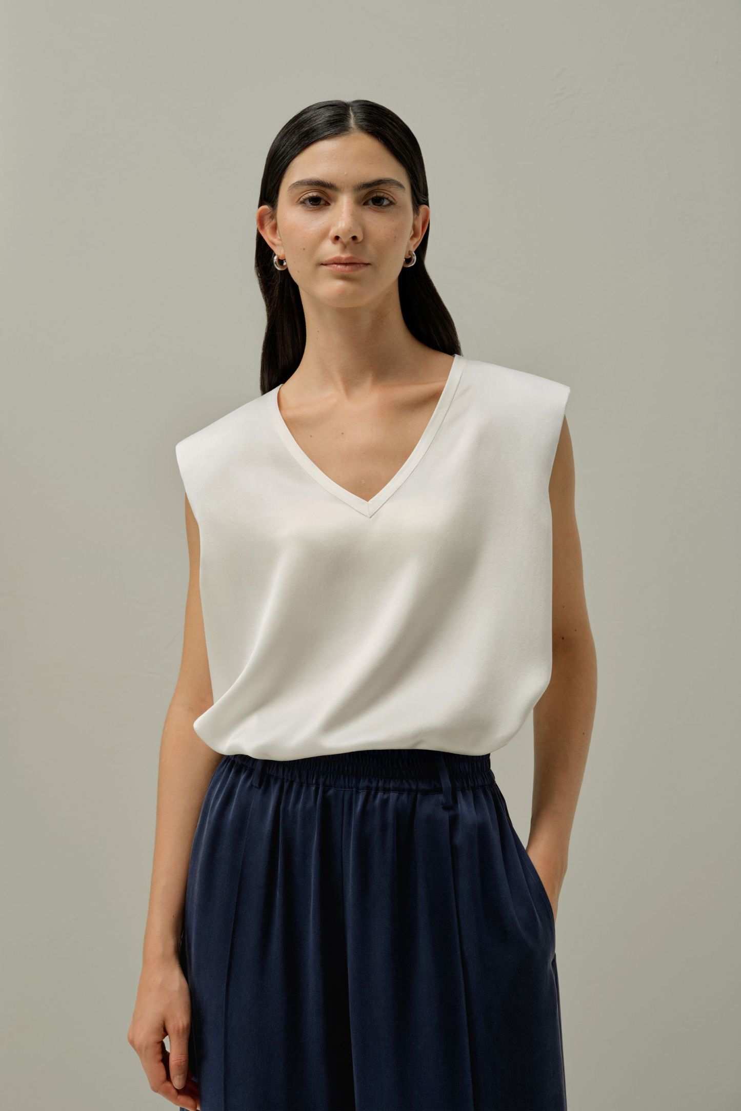 #color_Natural White