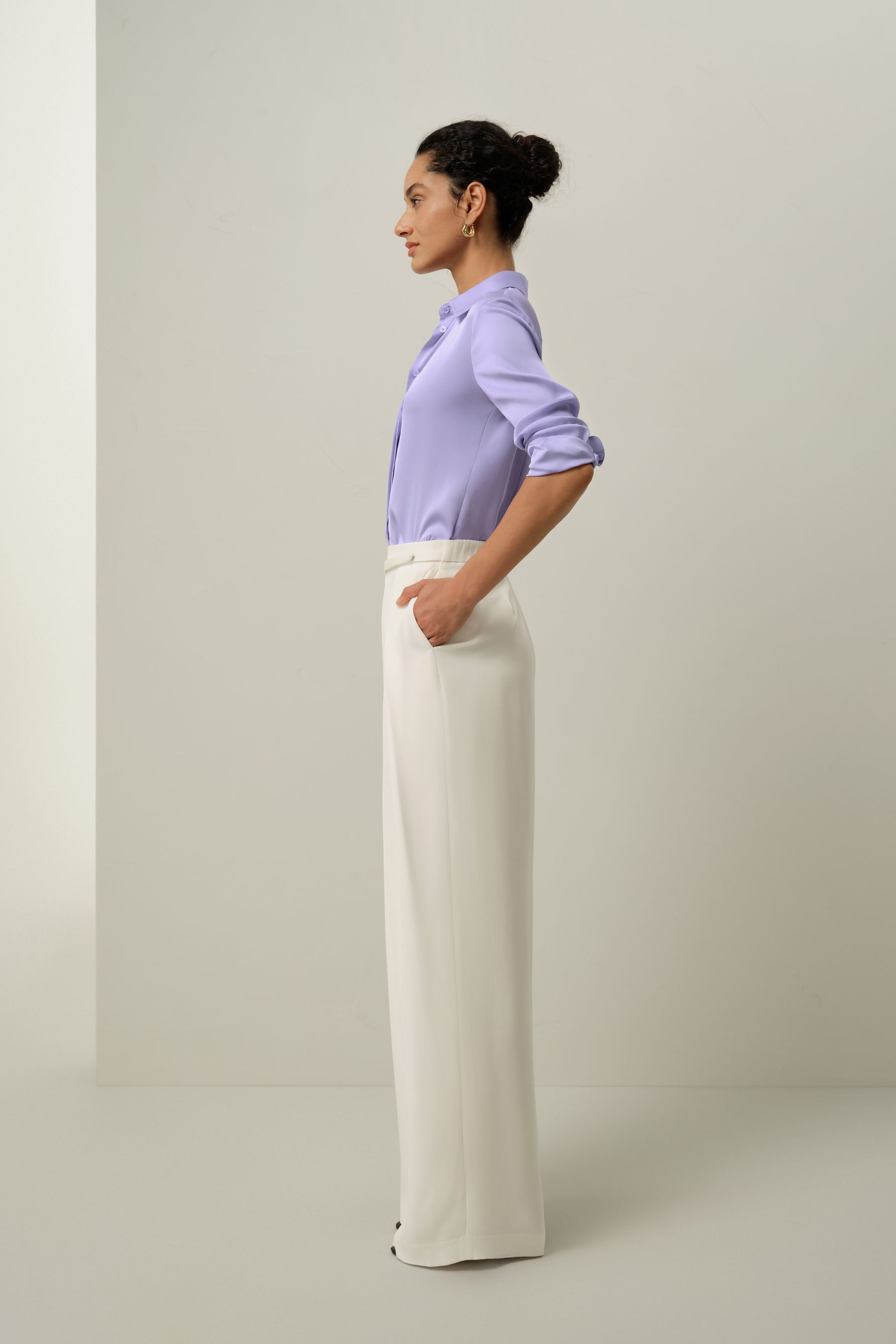 #color_Natural White