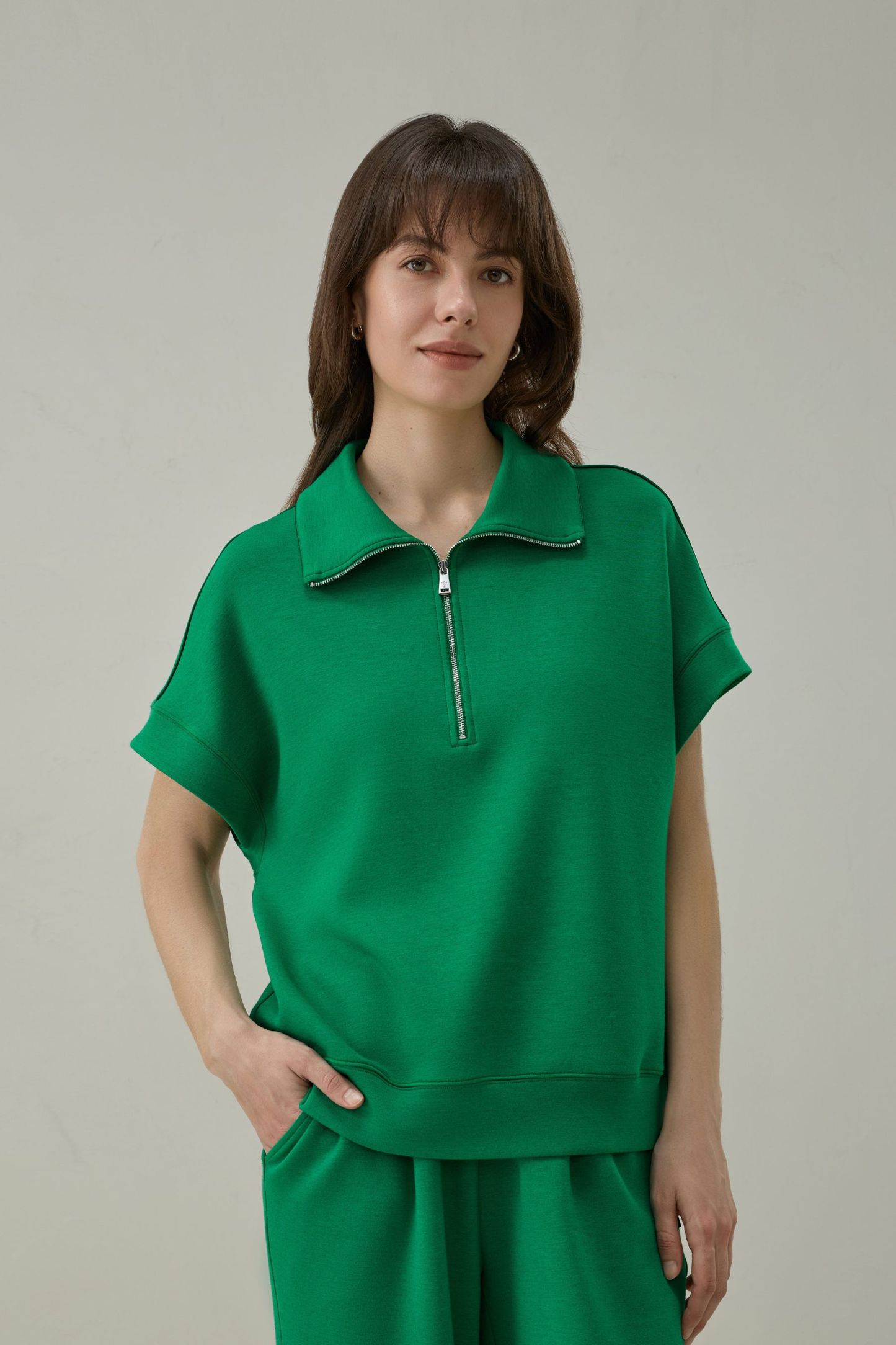 #color_Emerald Green