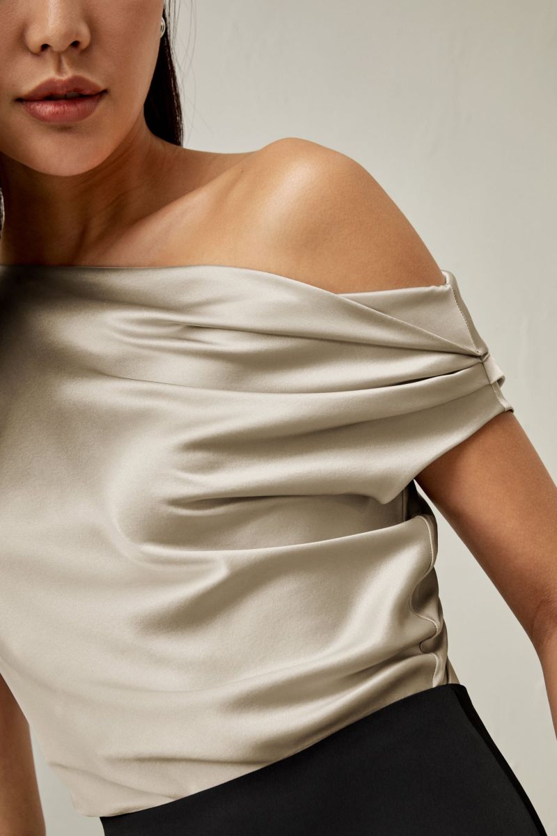 #color_Light Apricot