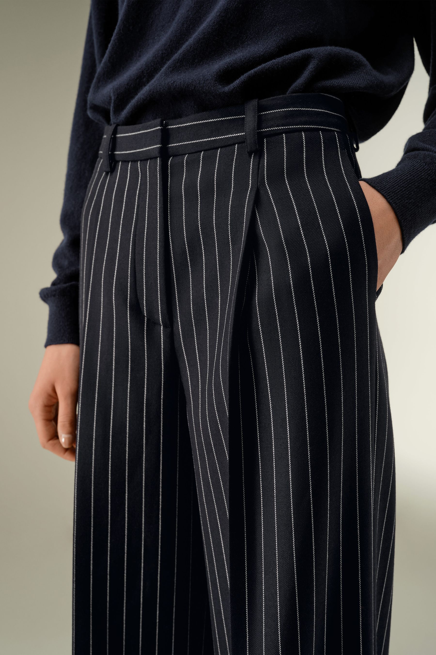 #color_Navy White Pinstripe