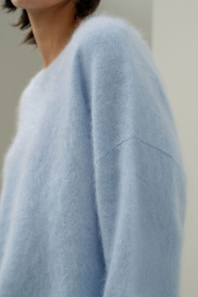 #color_Illusion Blue