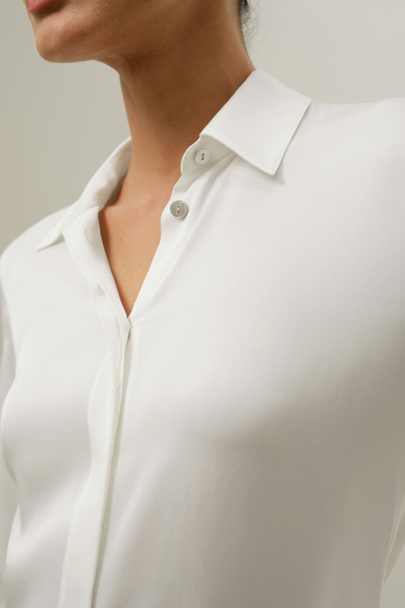 #color_Natural White