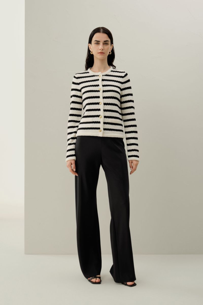 #color_Black&White Stripes