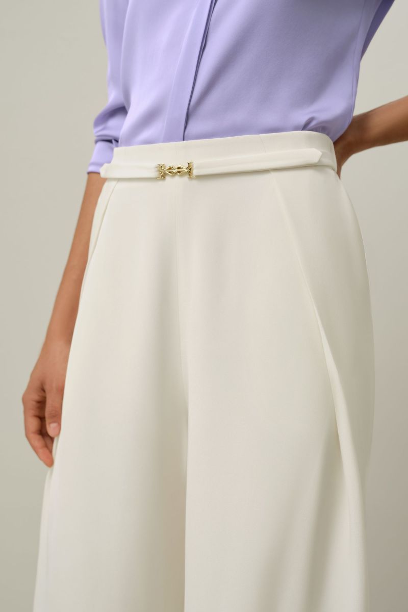 #color_Natural White