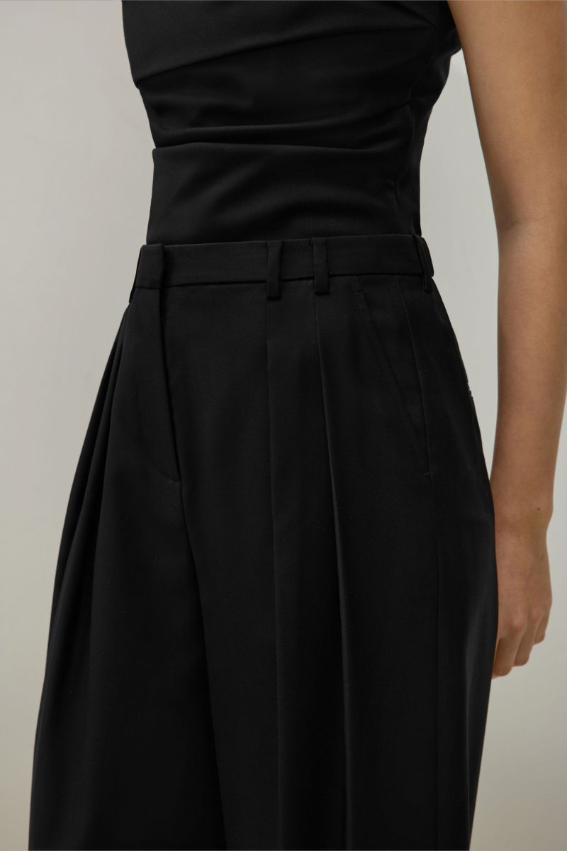 #color_Black