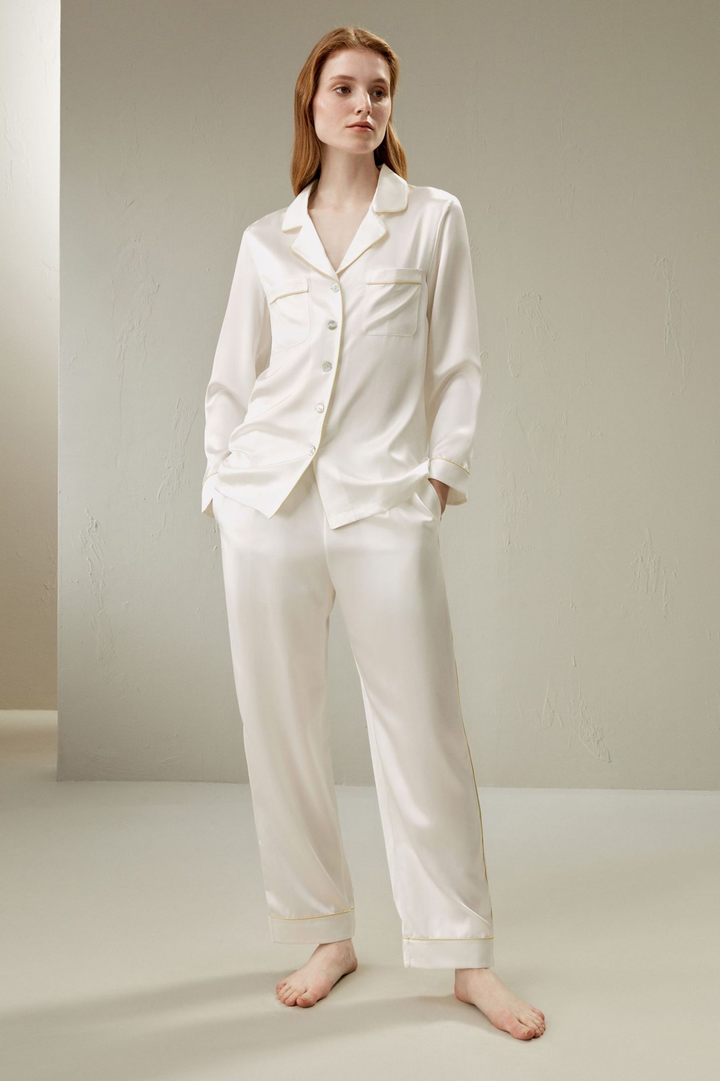 #color_Natural White