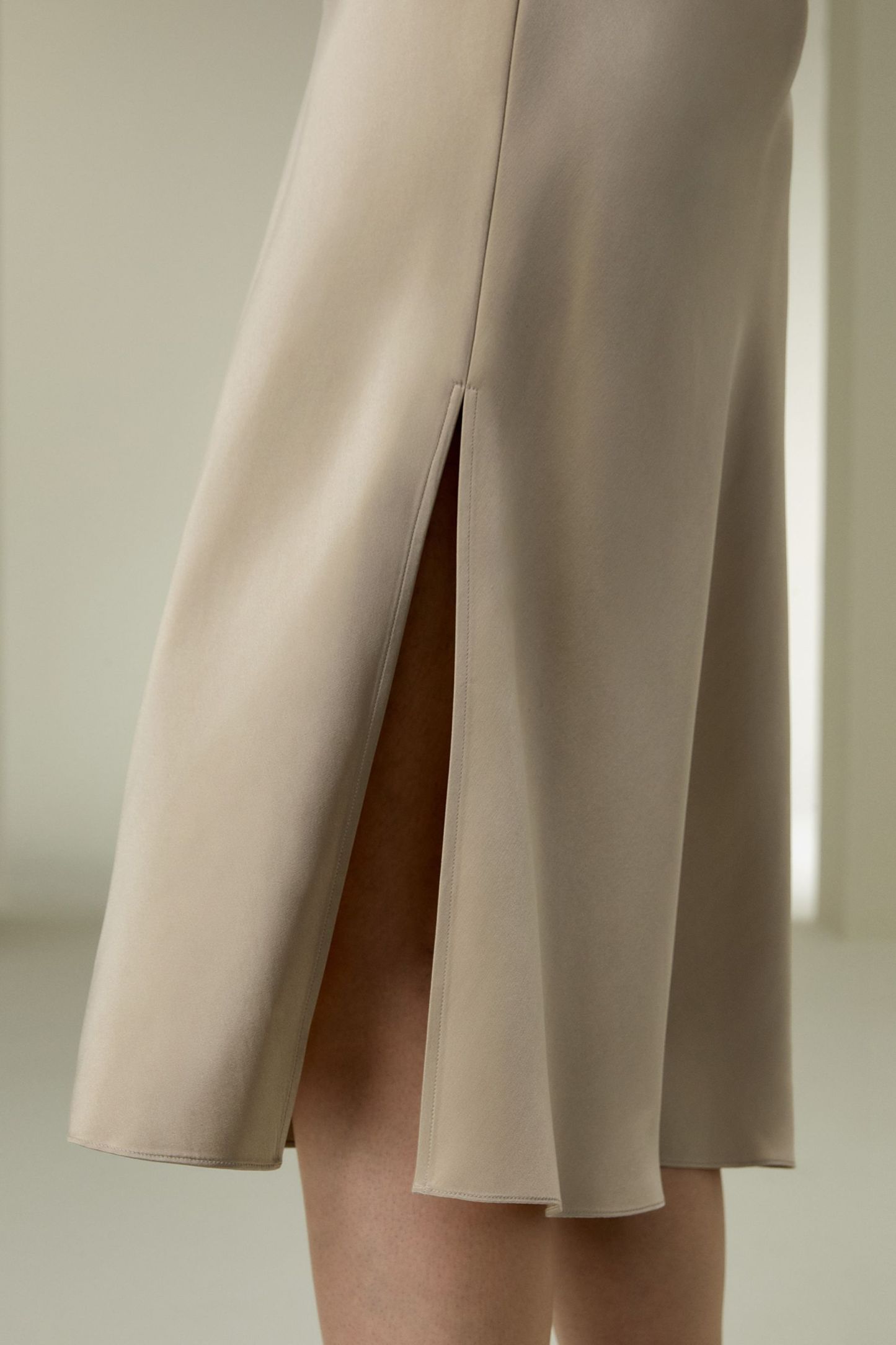 #color_Light Apricot