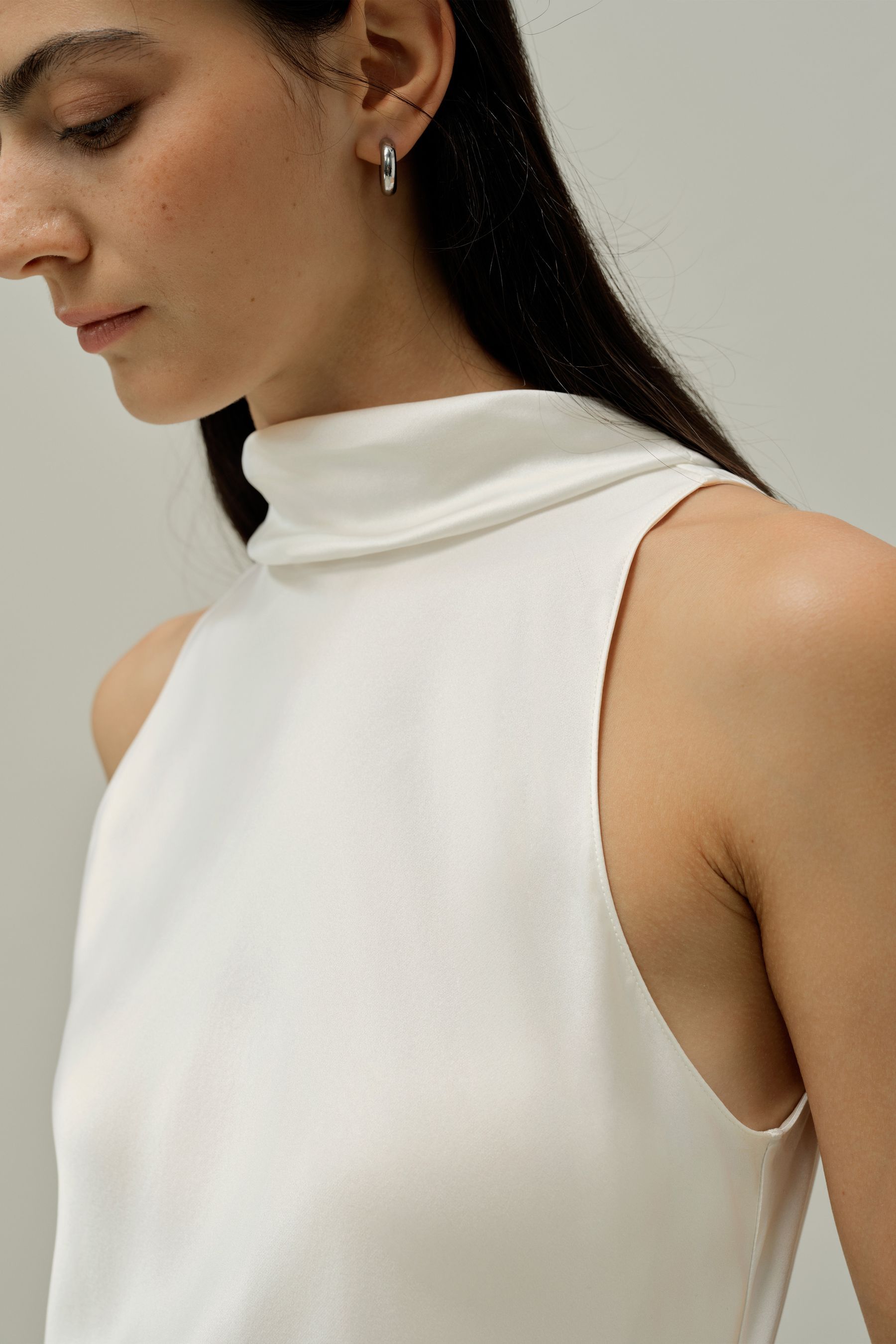 #color_Natural White