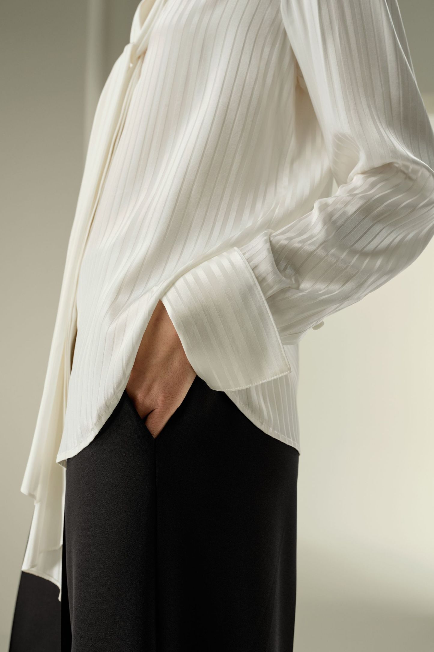 #color_Natural White