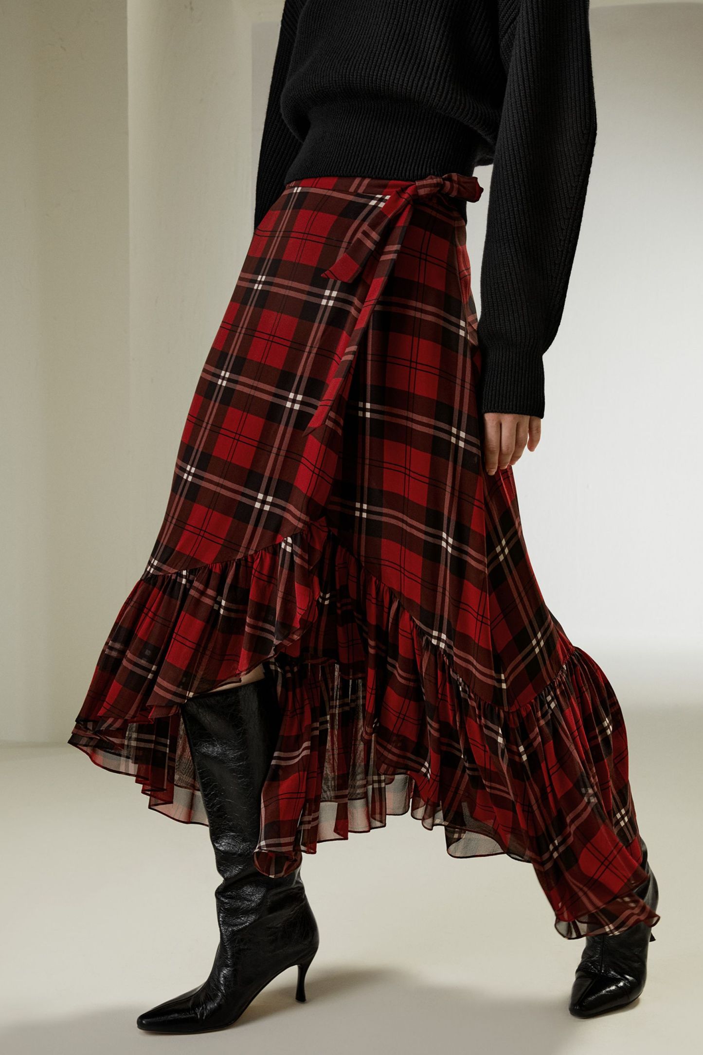 #color_Black and Red Square