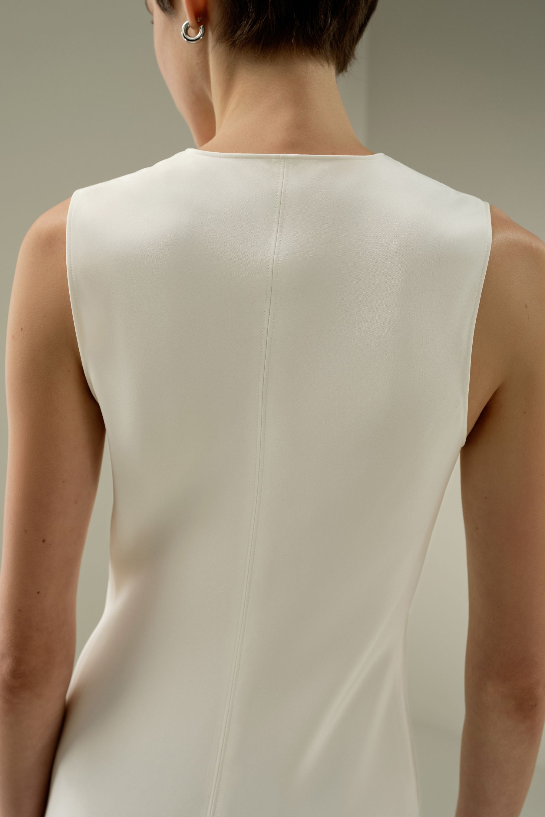 #color_Natural White