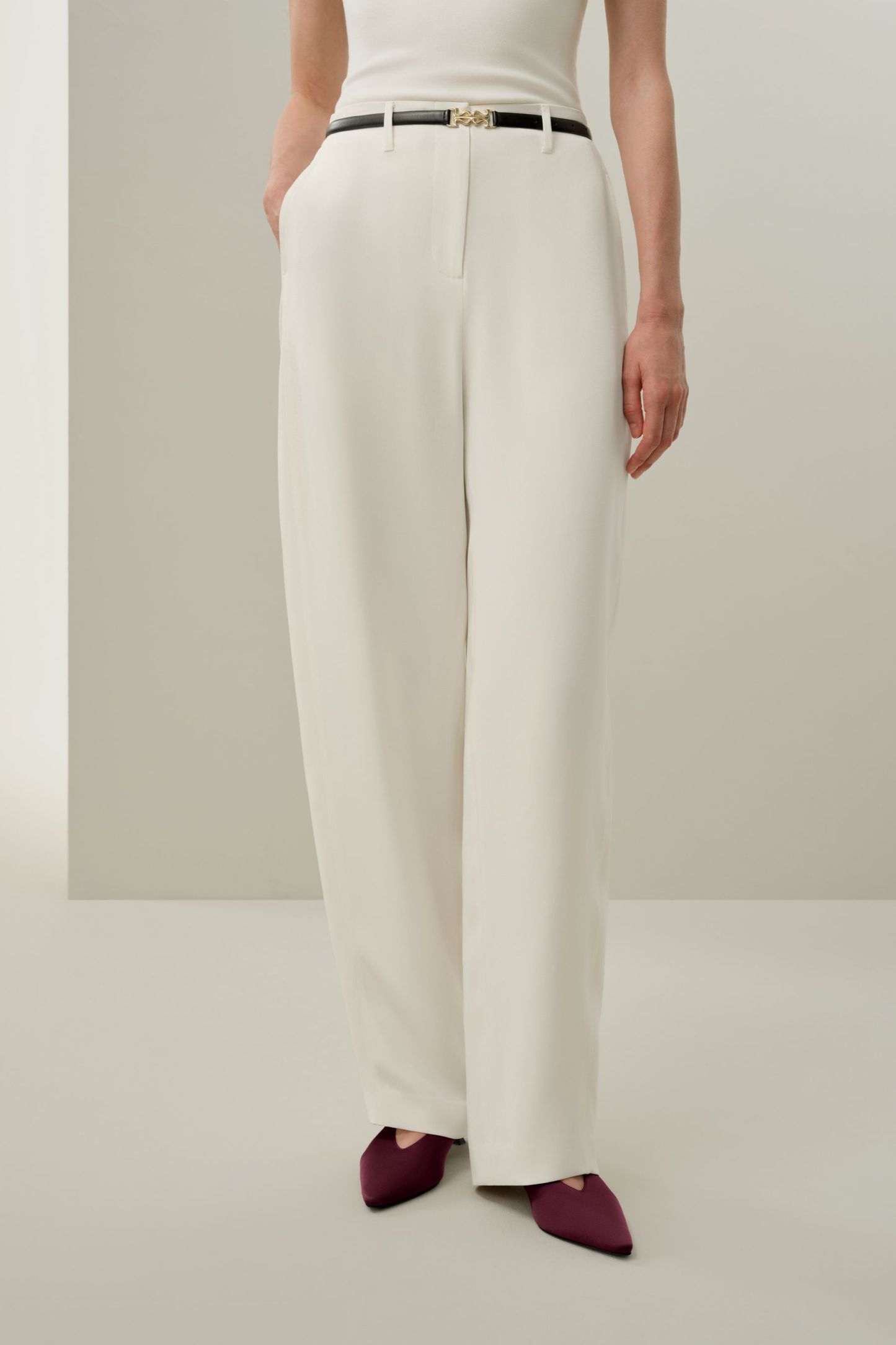 #color_Natural White