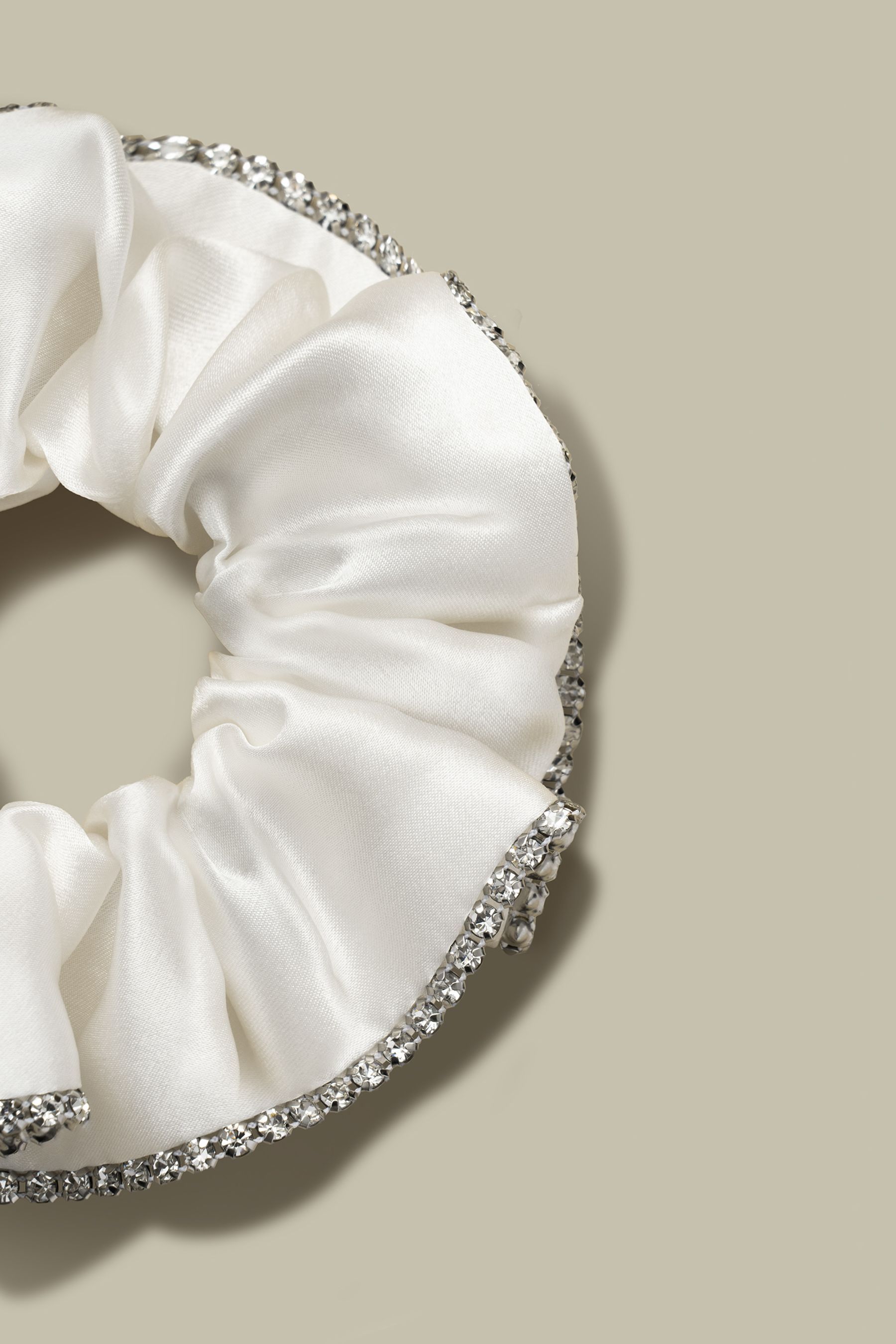 #color_Black+Natural White