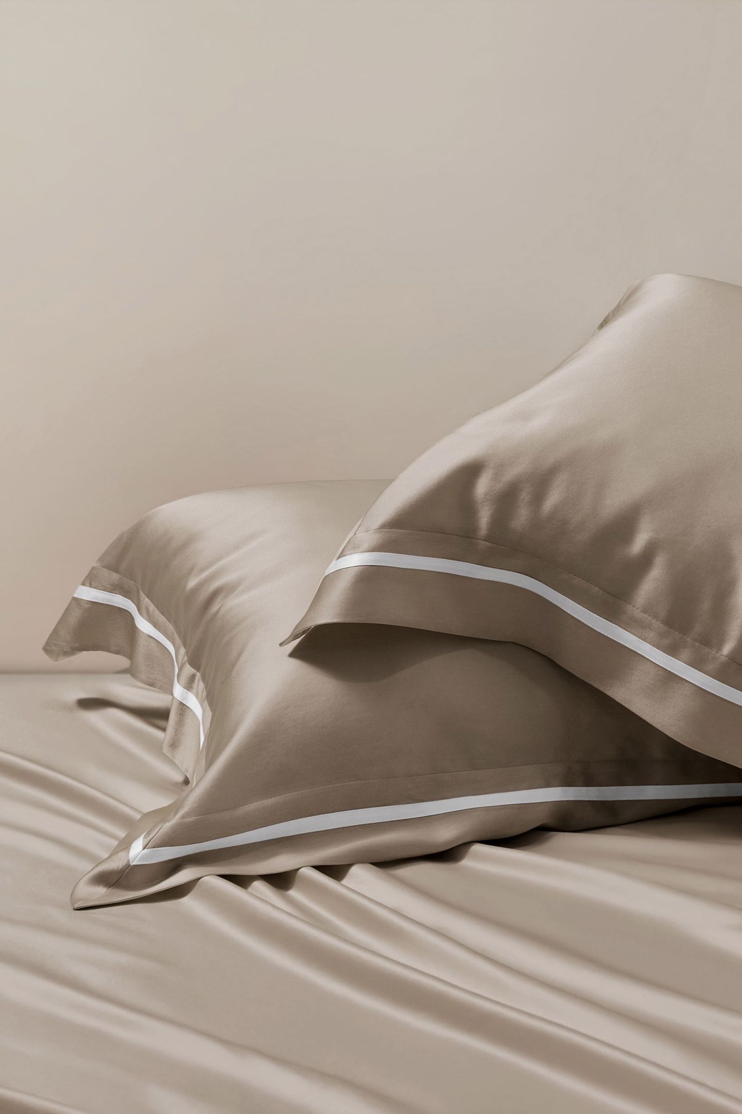 #color_Silvergray