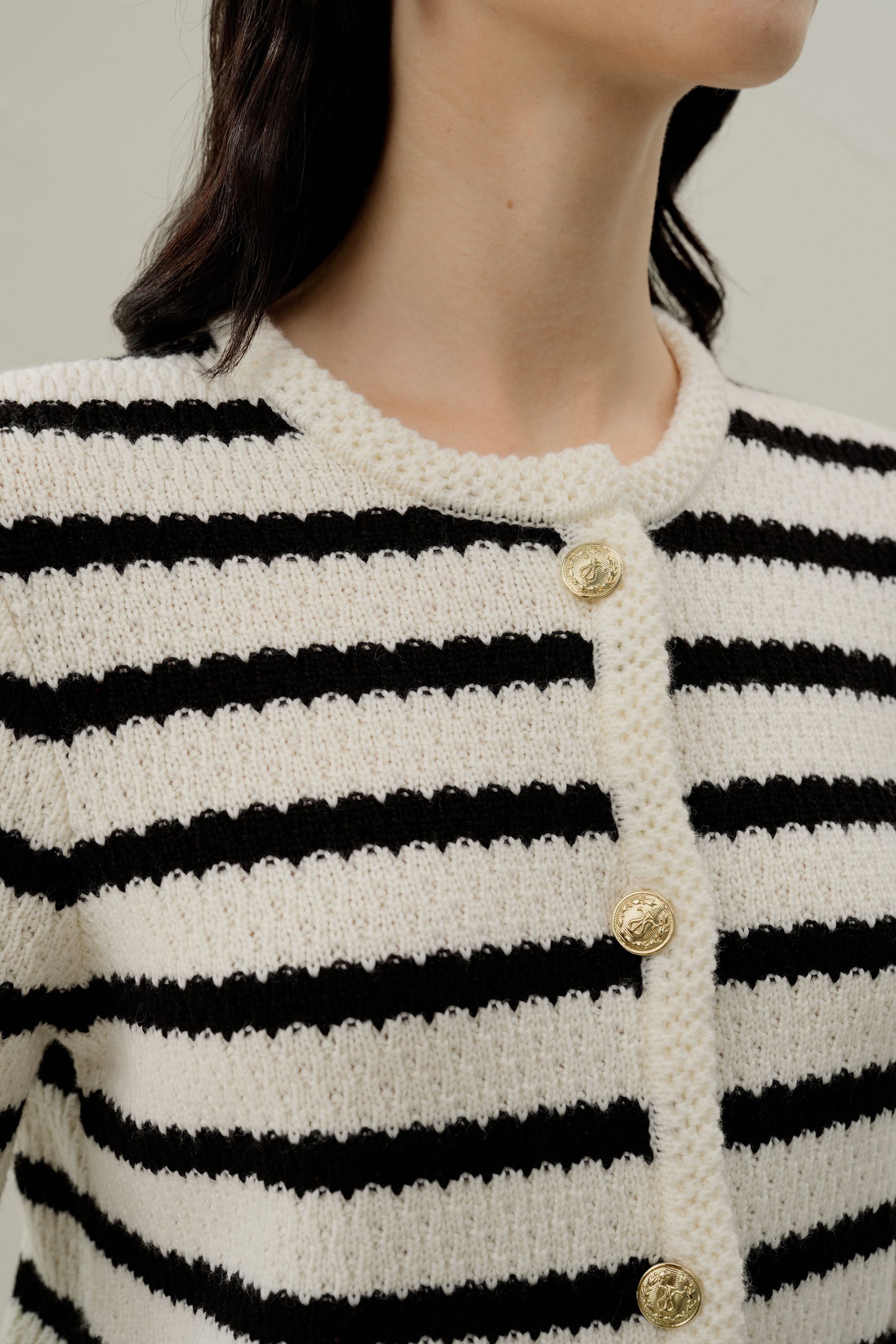 #color_Black&White Stripes